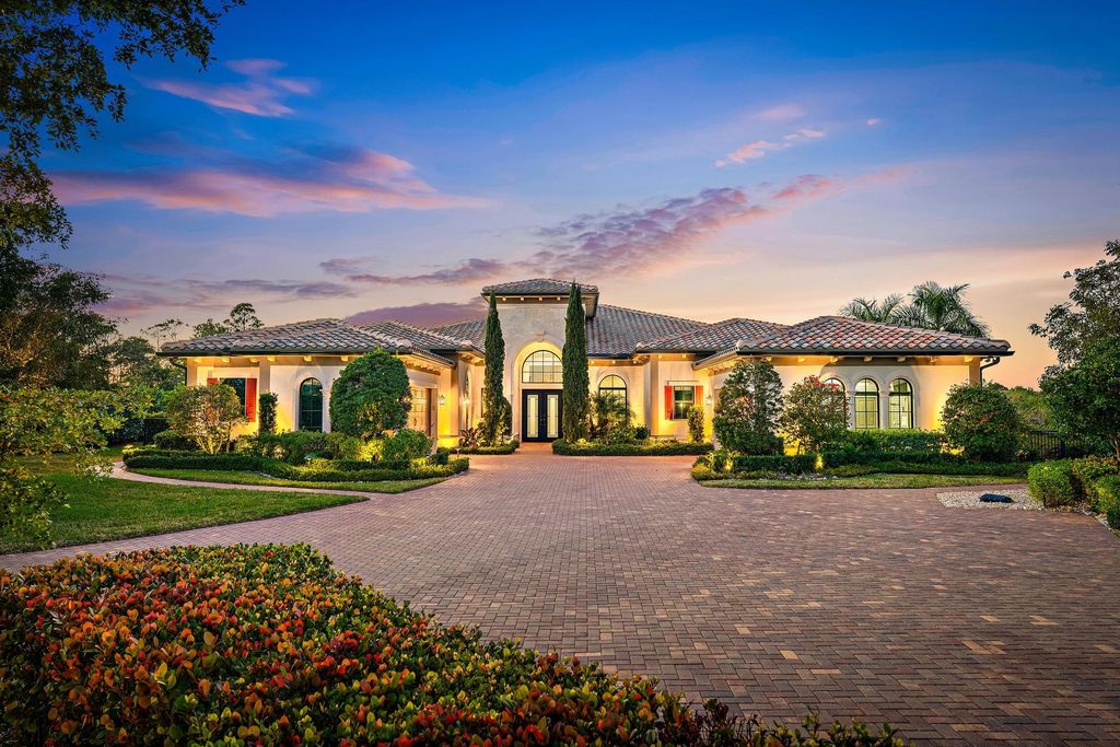 Photo of 19812 SE Water Grass Drive, Jupiter, FL 33458 (MLS # R11160542)