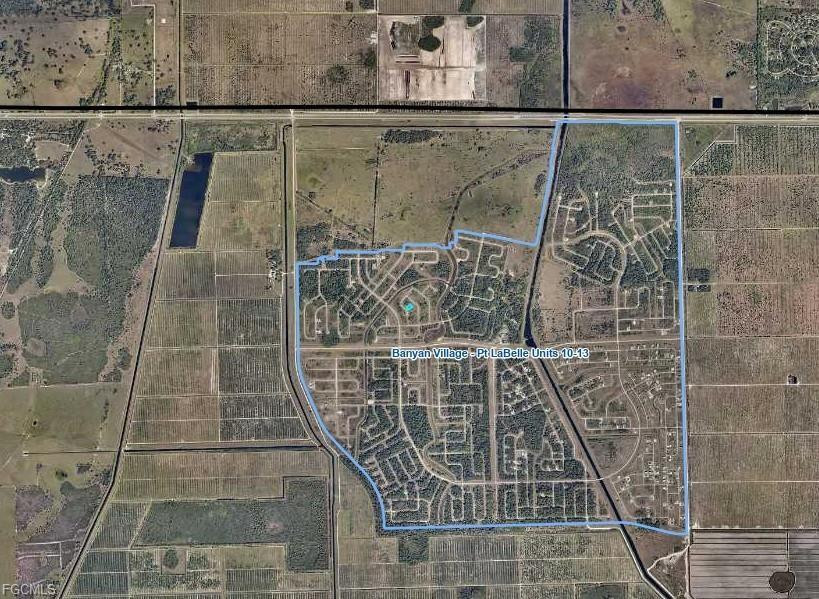 Port La Belle - Land