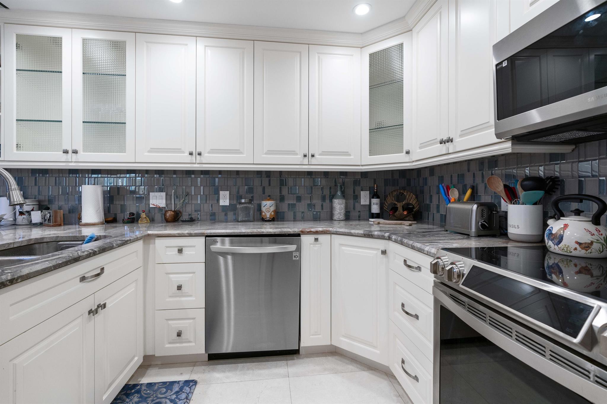 ESTUARY AT JUPITER DUNES - Residential Lease