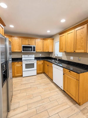 171 SE 3RD ST APT B, DEERFIELD BEACH, FL 33441 - Image 44e547fcc7c310d7d78c84538fc7db32/2894010312