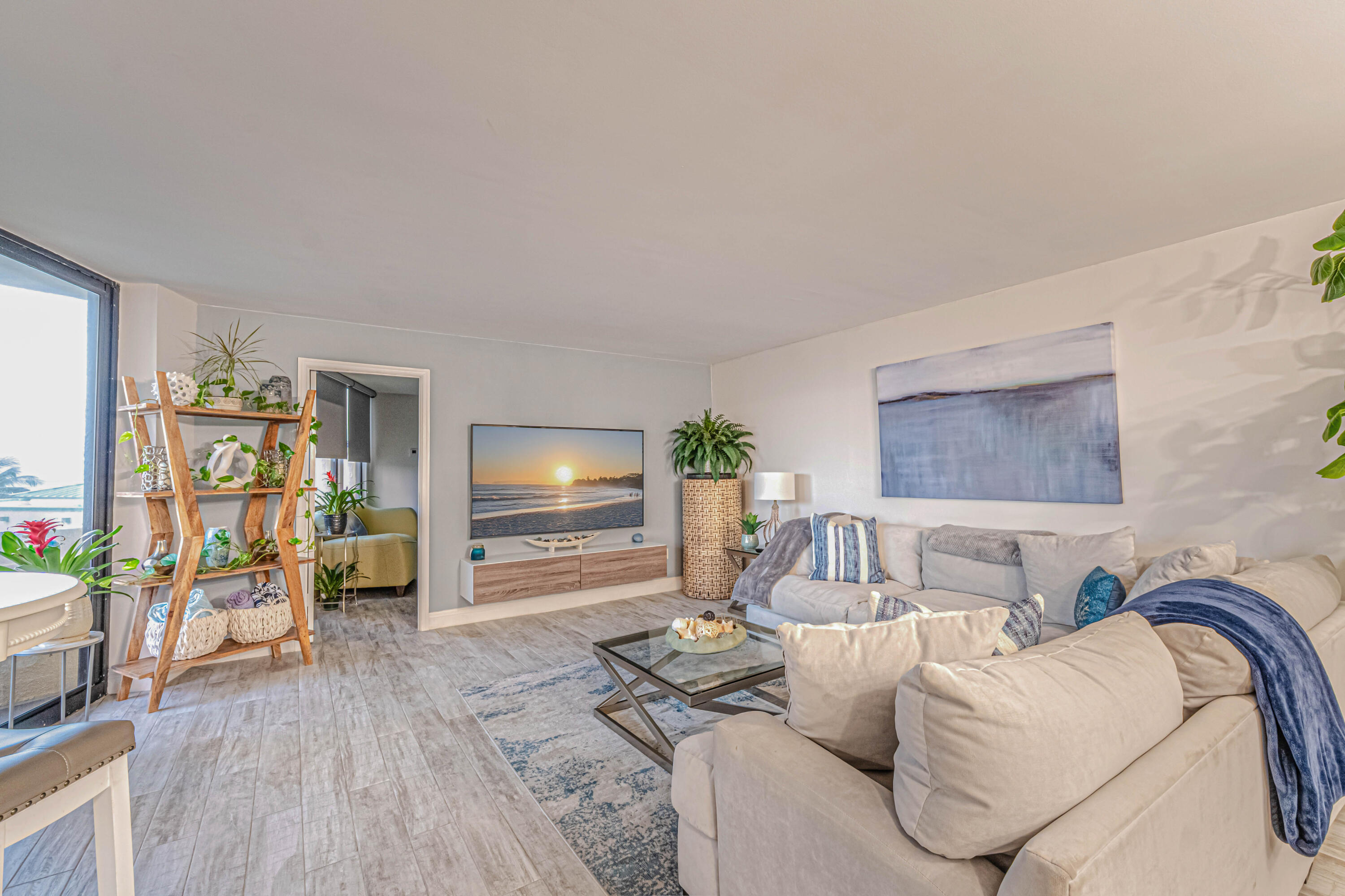 2800 N Ocean Drive B-2d