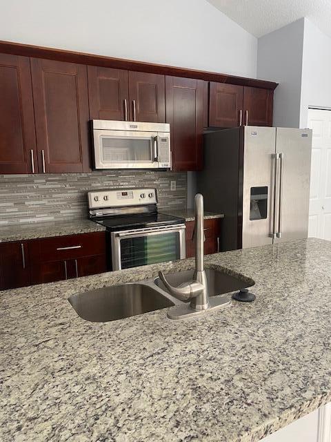 SUMMIT PINES UNIT 1 - Residential