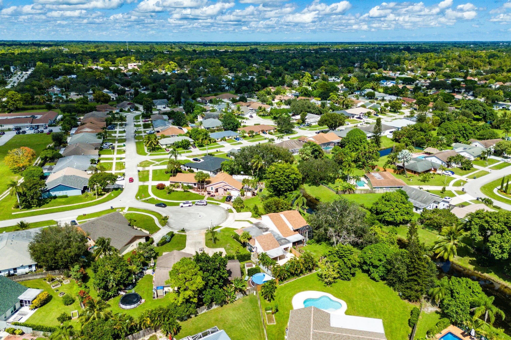 SOUTH SHORE 4 OF WELLINGT - Residential