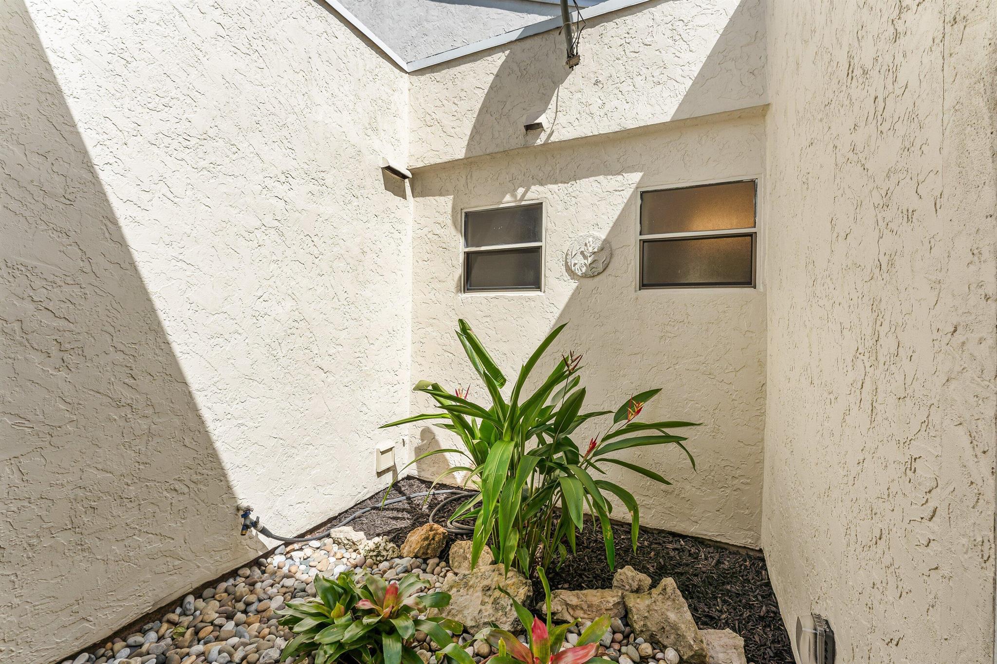 SOUTH SHORE 4 OF WELLINGT - Residential