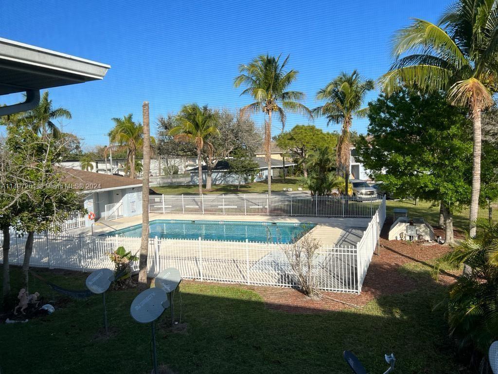 Hemingway Condominium Association - Residential Lease
