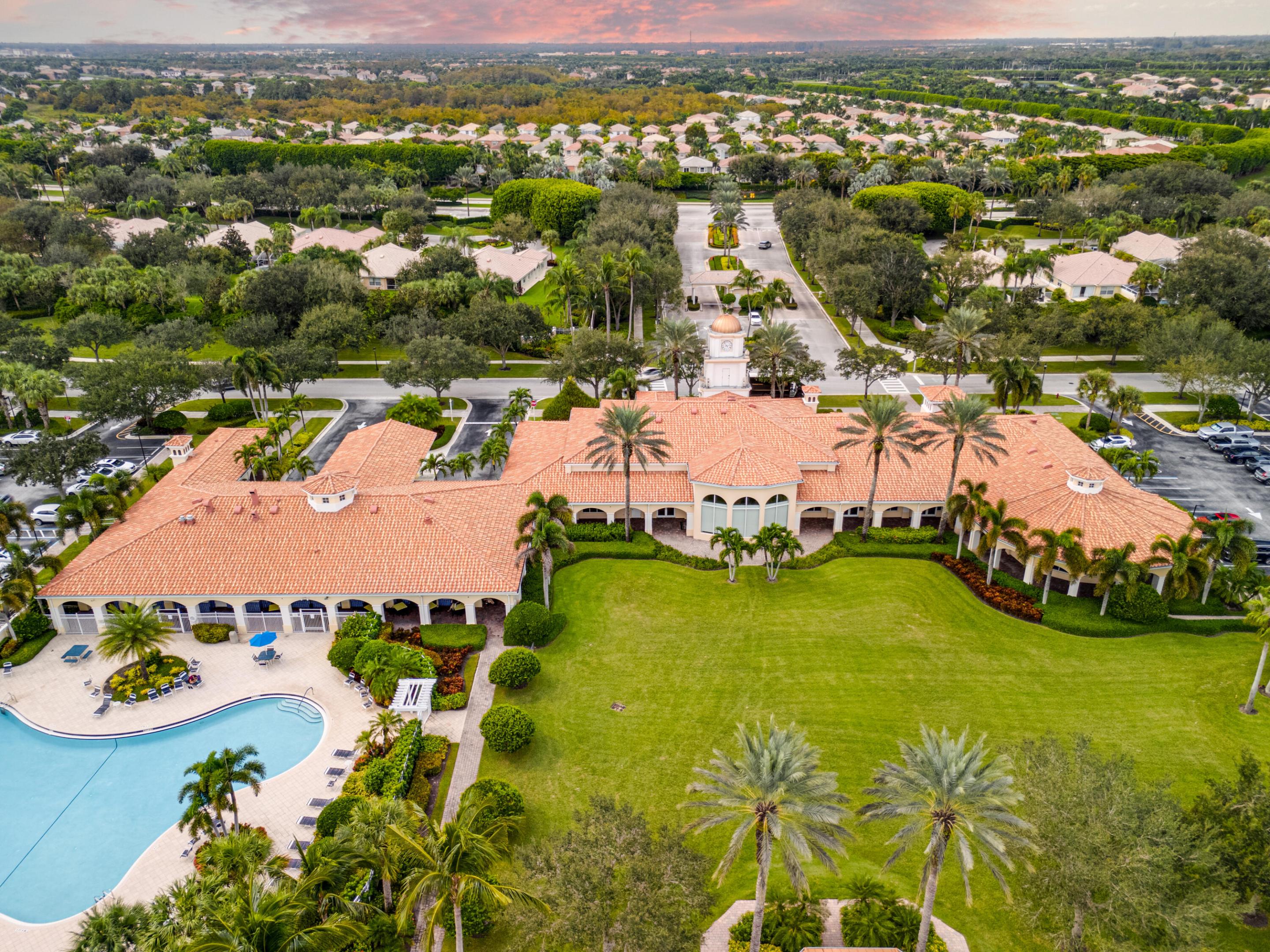 VILLAGEWALK OF WELLINGTON 05 - Residential