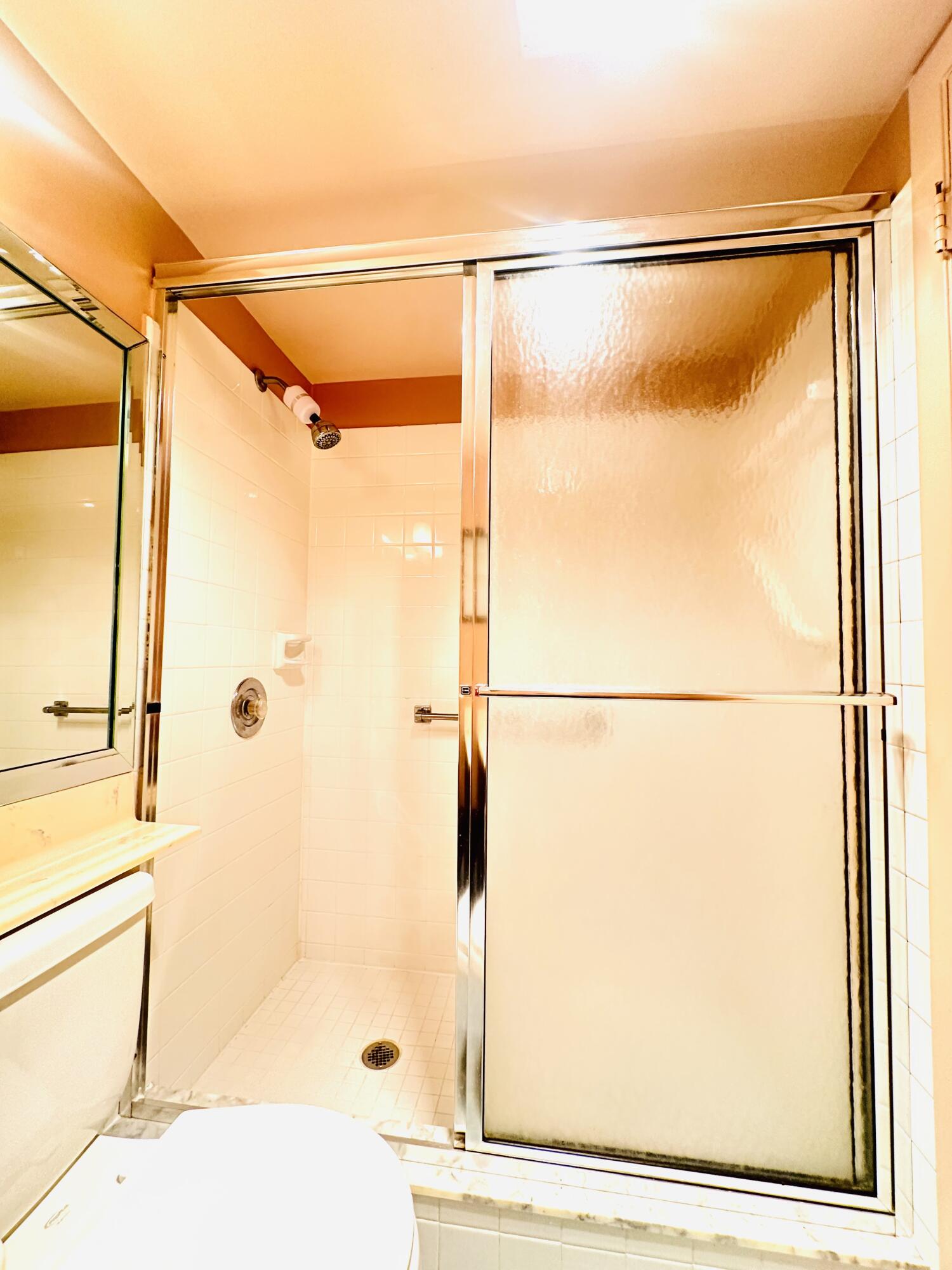 HARWOOD E CONDO - Residential