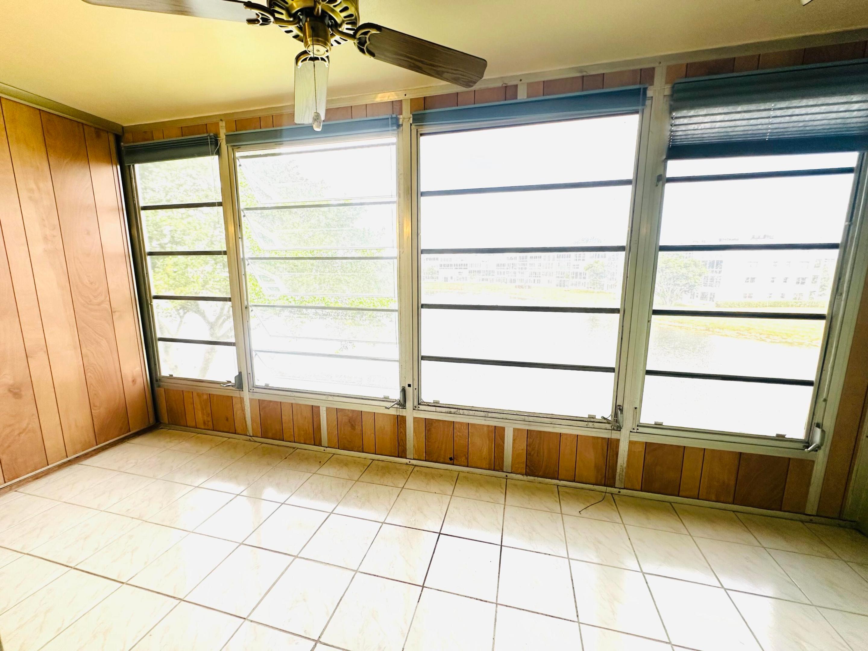 HARWOOD E CONDO - Residential