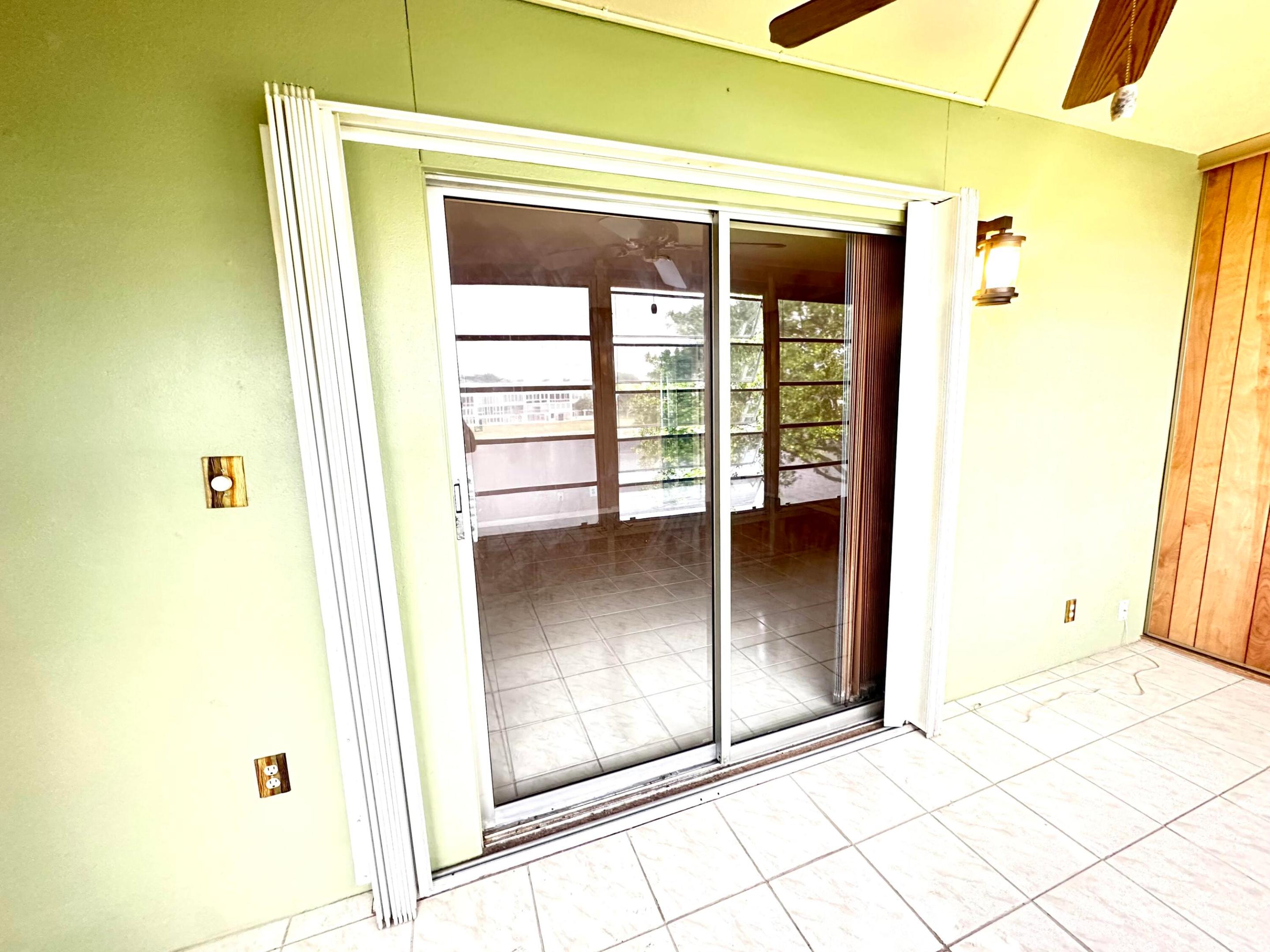 HARWOOD E CONDO - Residential