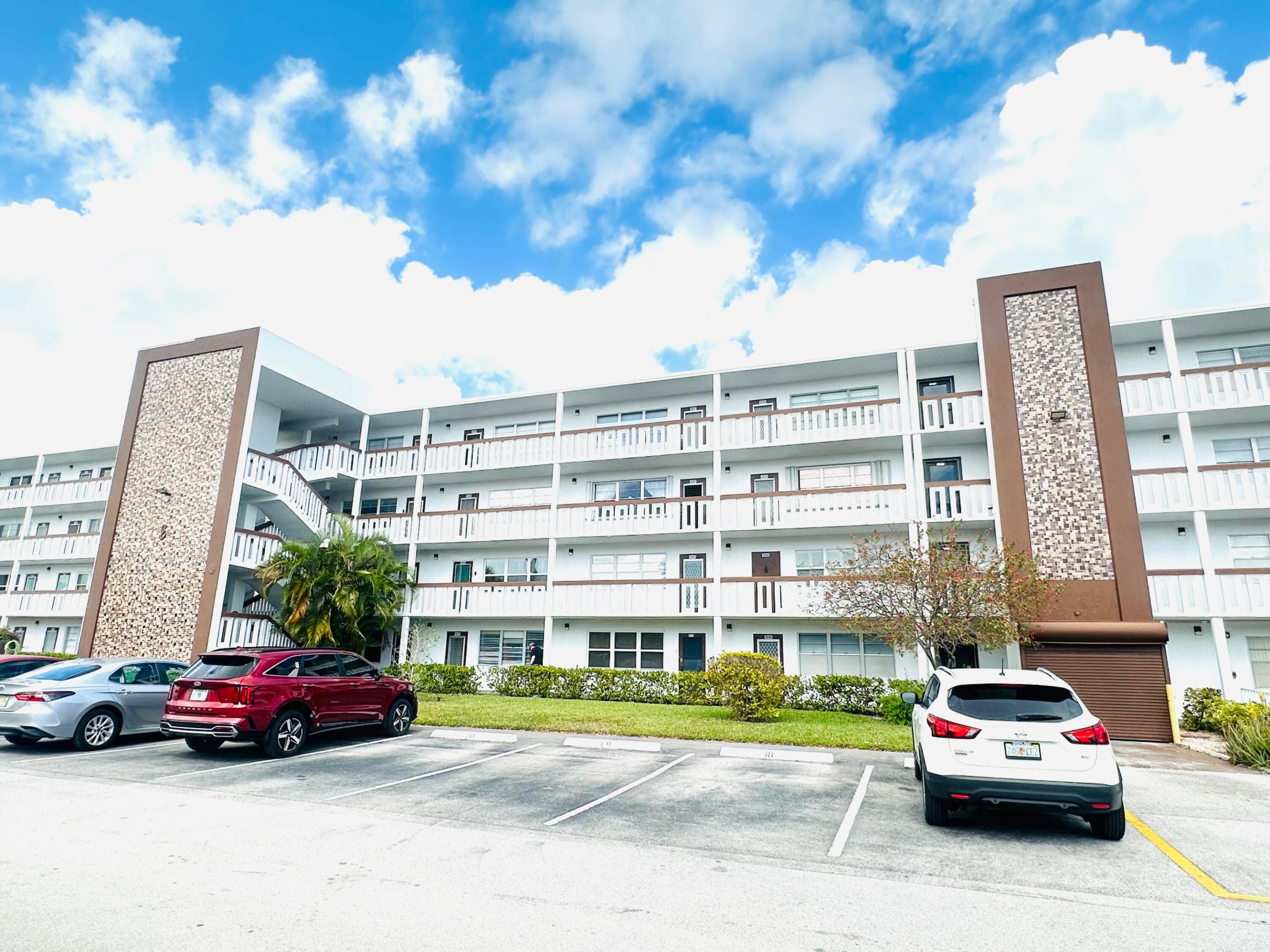 HARWOOD E CONDO - Residential