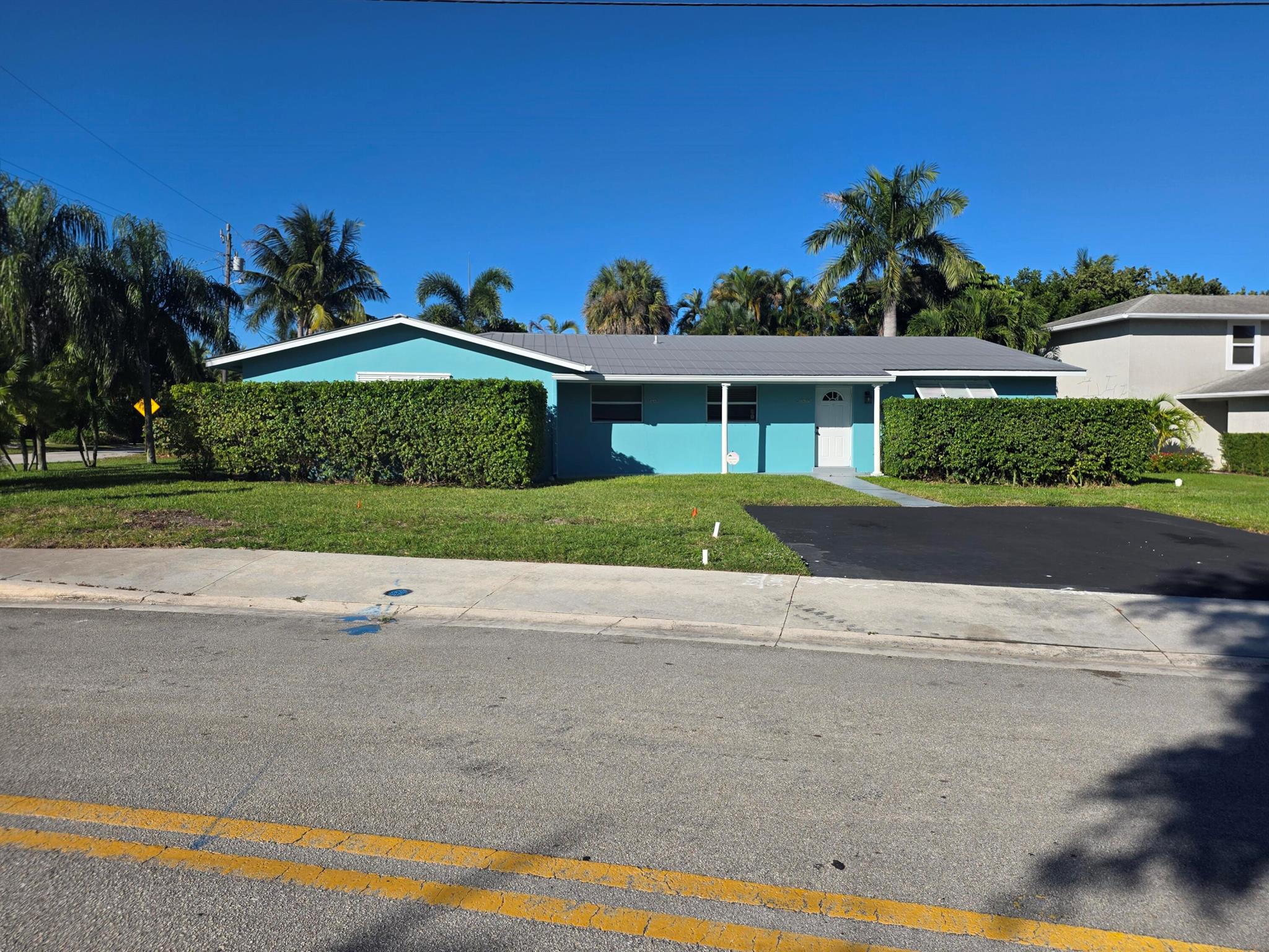 PARADISE PORT - Residential Lease