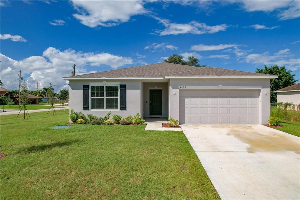 Photo of 4492 SW Gadshaw Rd Rd, Port Saint Lucie, FL 34953 (MLS # F10303865)
