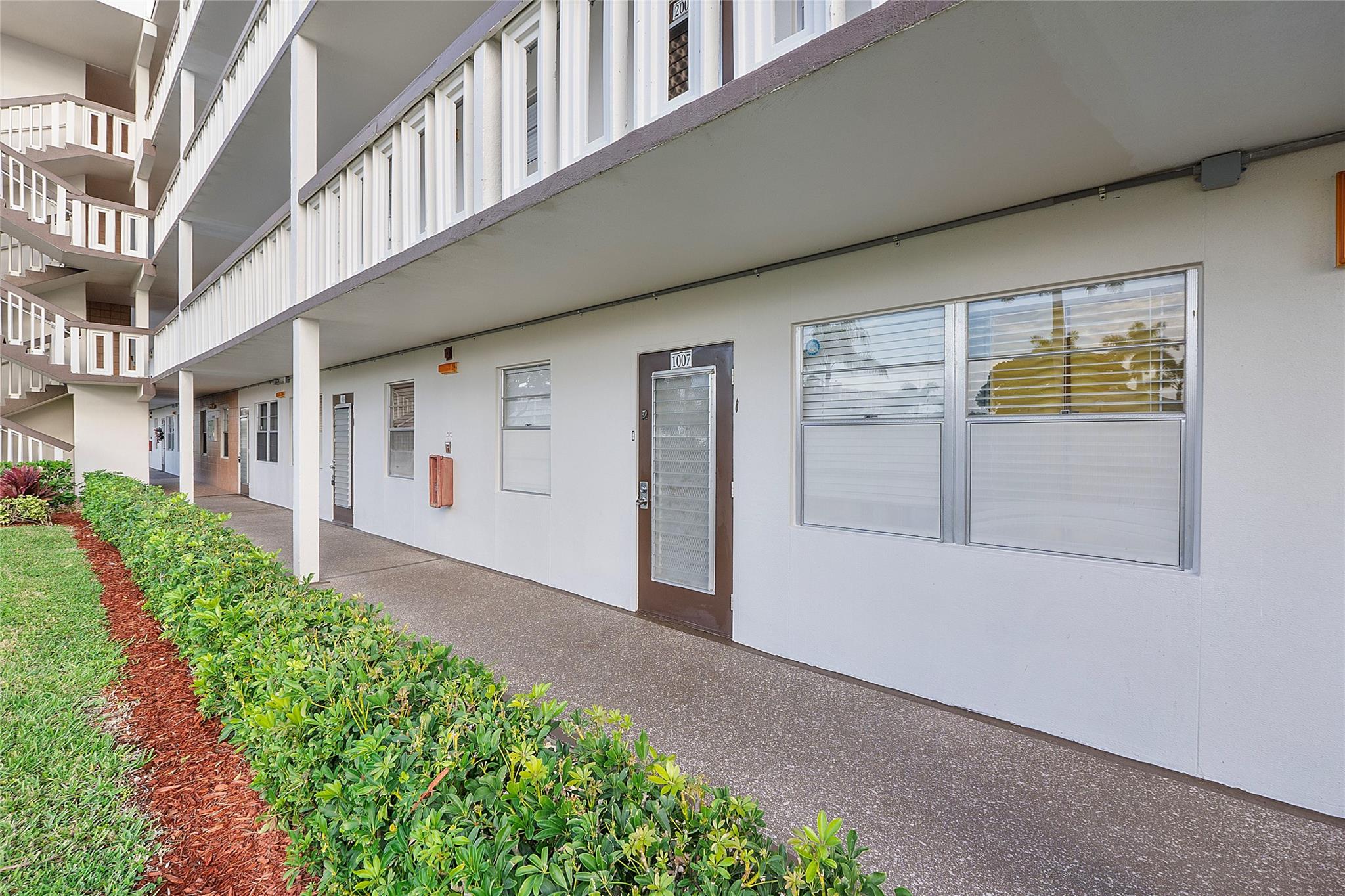 HYTHE AT CENTURY VILLAGE - Residential