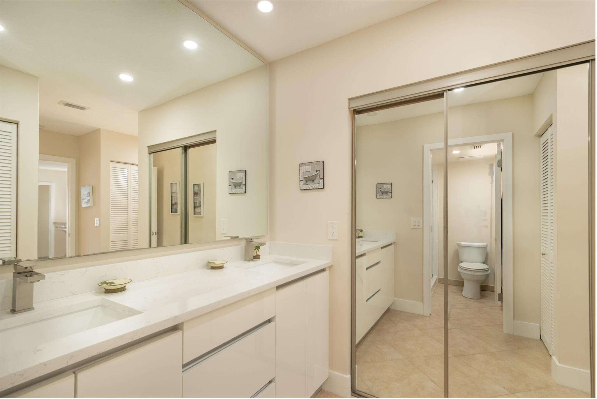 PALMS OF BOCA LAGO CONDO - Residential