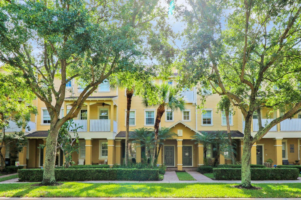 Photo of 123 E Thatch Palm Circle, Jupiter, FL 33458 (MLS # R11095573)