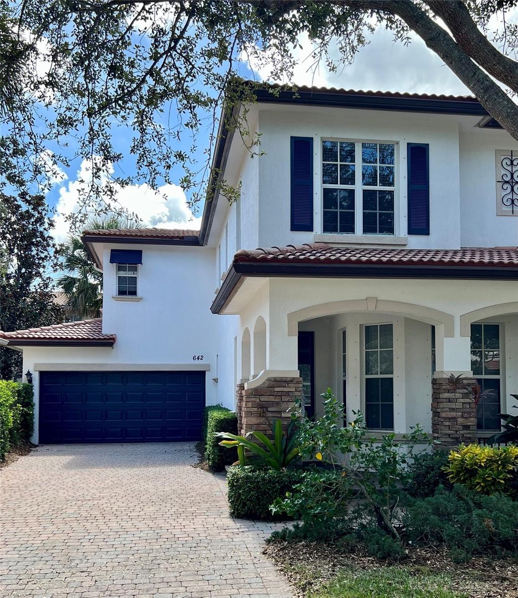 Photo of 642 Castle Drive, Palm Beach Gardens, FL 33410 (MLS # F10422903)