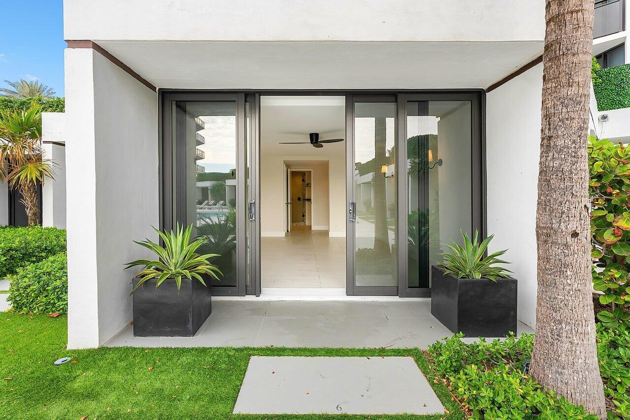 PALM BEACH HAMPTON CONDO - Residential