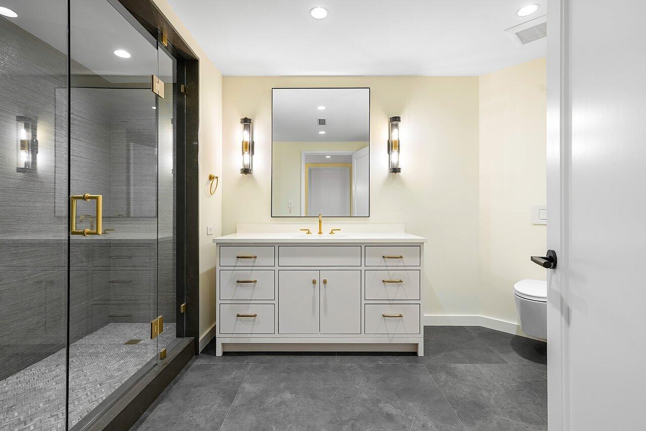 PALM BEACH HAMPTON CONDO - Residential