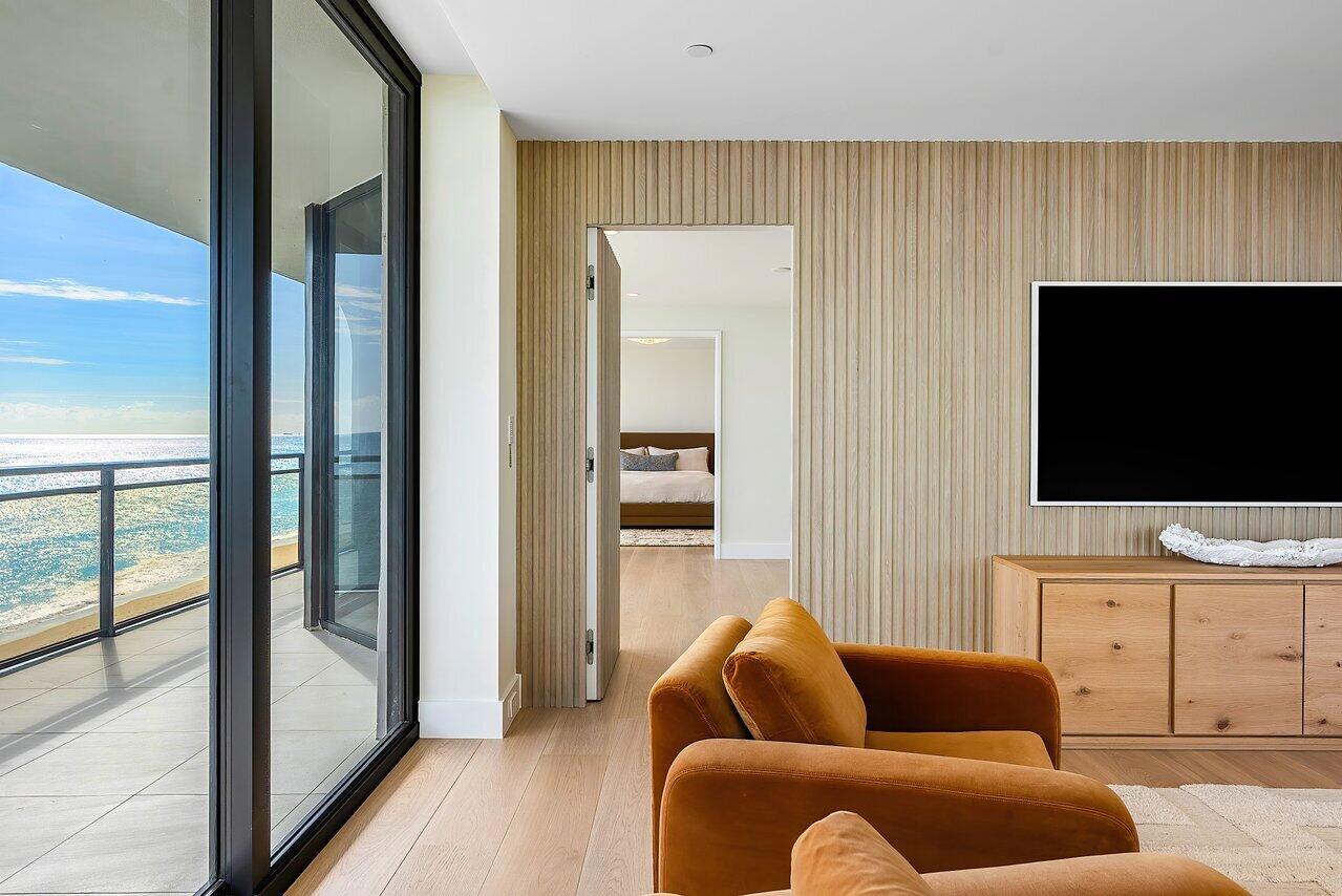 PALM BEACH HAMPTON CONDO - Residential