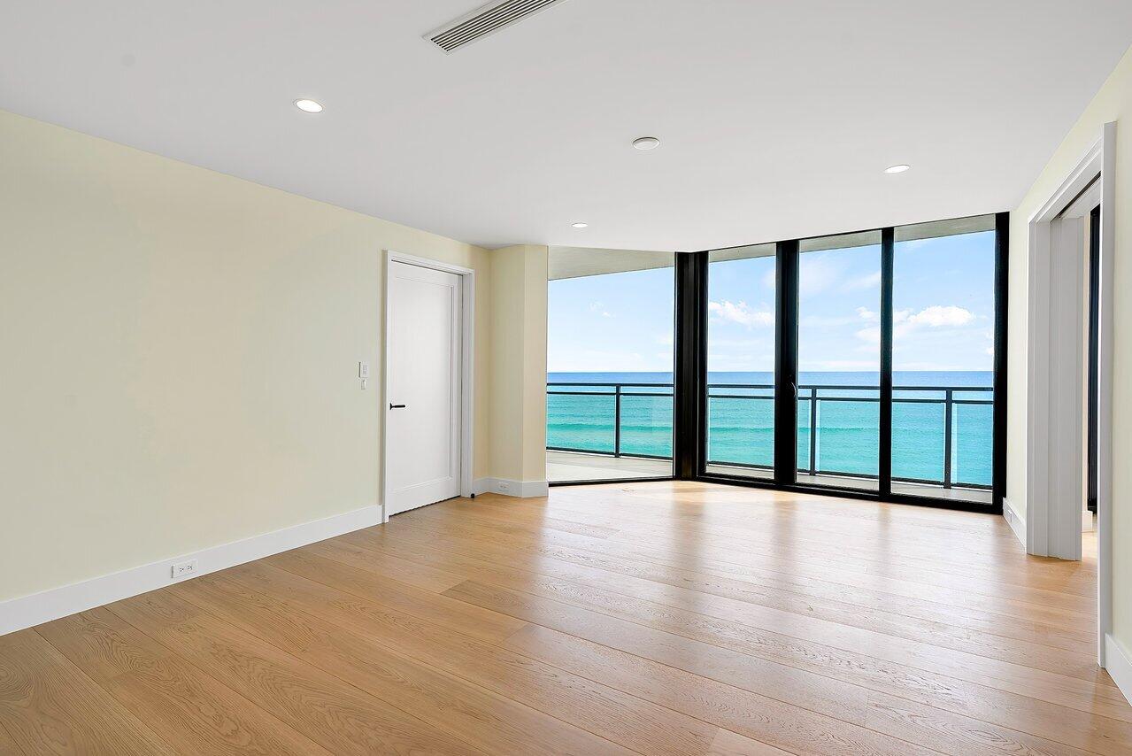 PALM BEACH HAMPTON CONDO - Residential