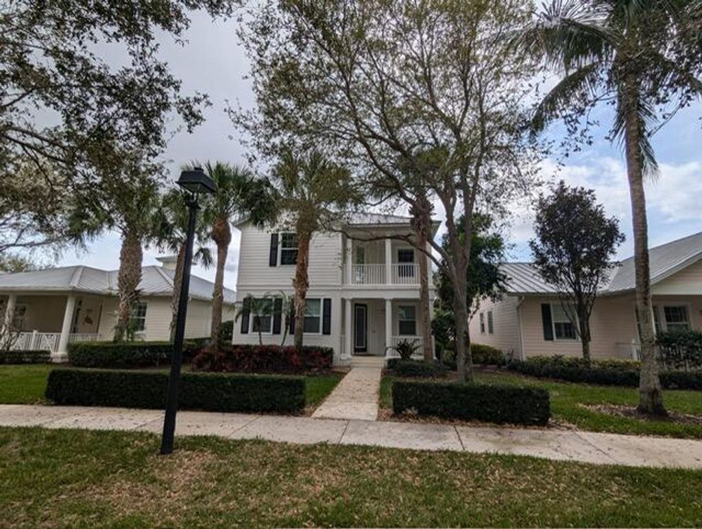 Photo of 1370 Dakota Drive, Jupiter, FL 33458 (MLS # R11063301)