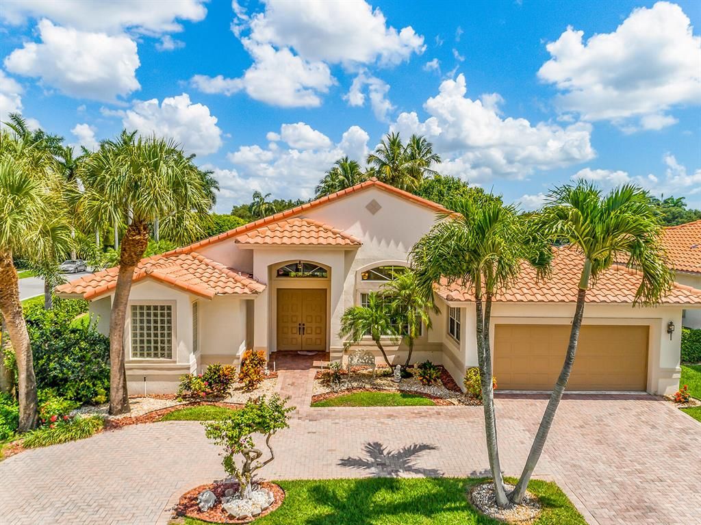 Photo of 6783 E Liseron, Boynton Beach, FL 33437 (MLS # R10712323)