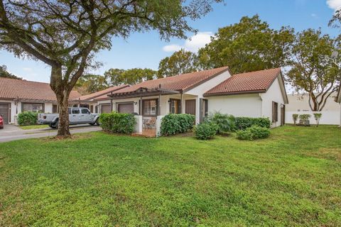 7157 Wisteria Way 7157 Tamarac FL 33321