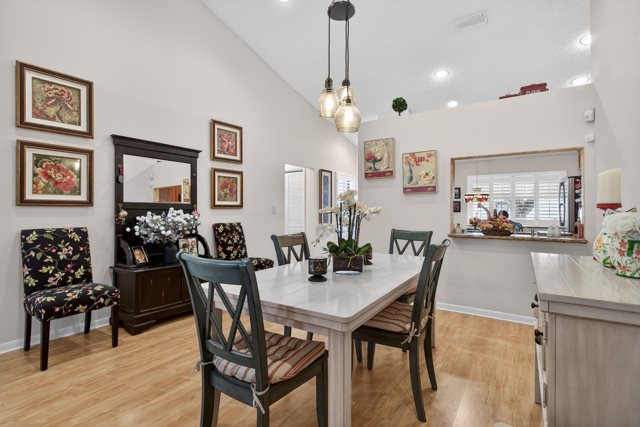 LAKE COLONY - Residential