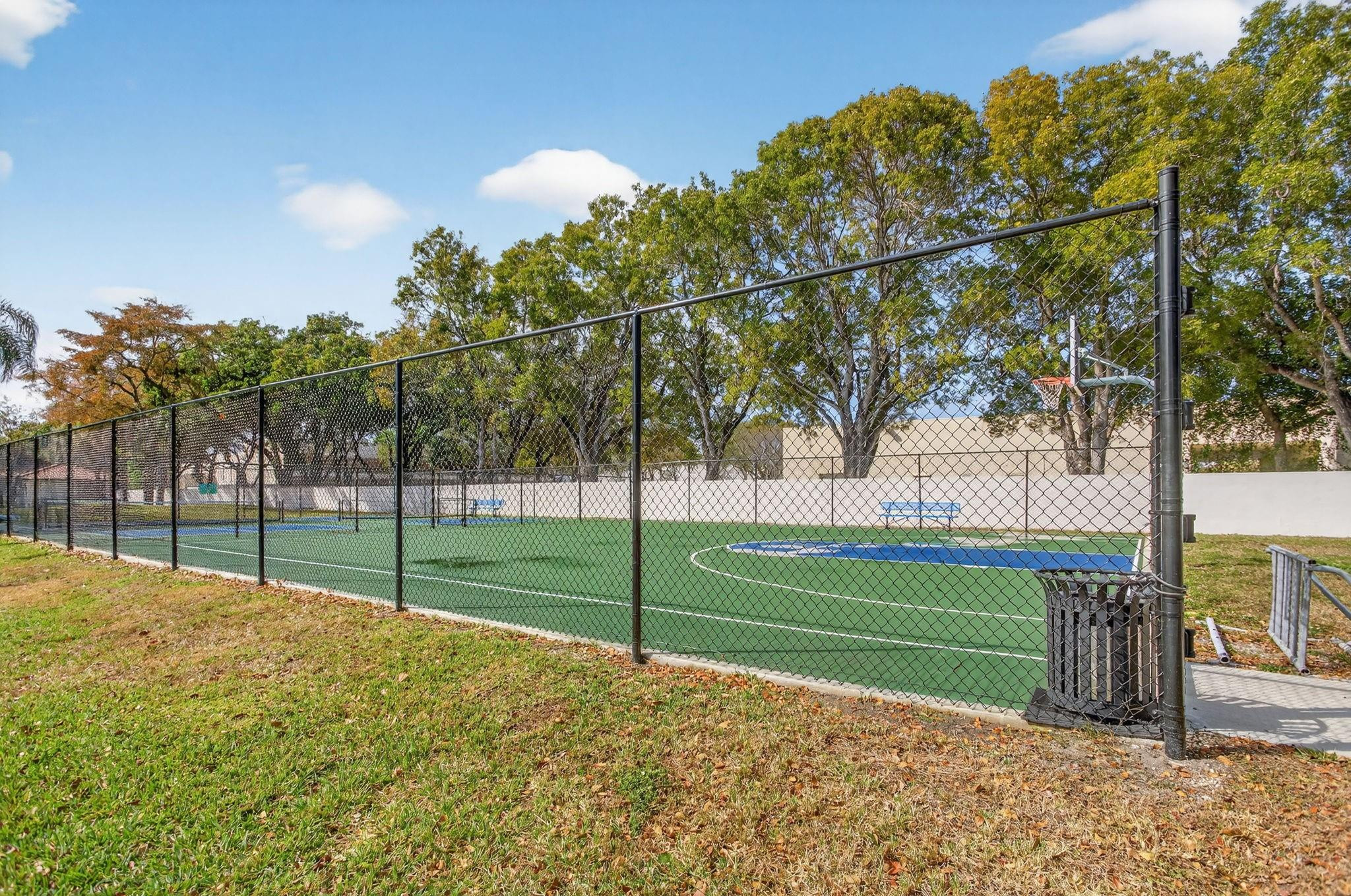 LAKE COLONY - Residential