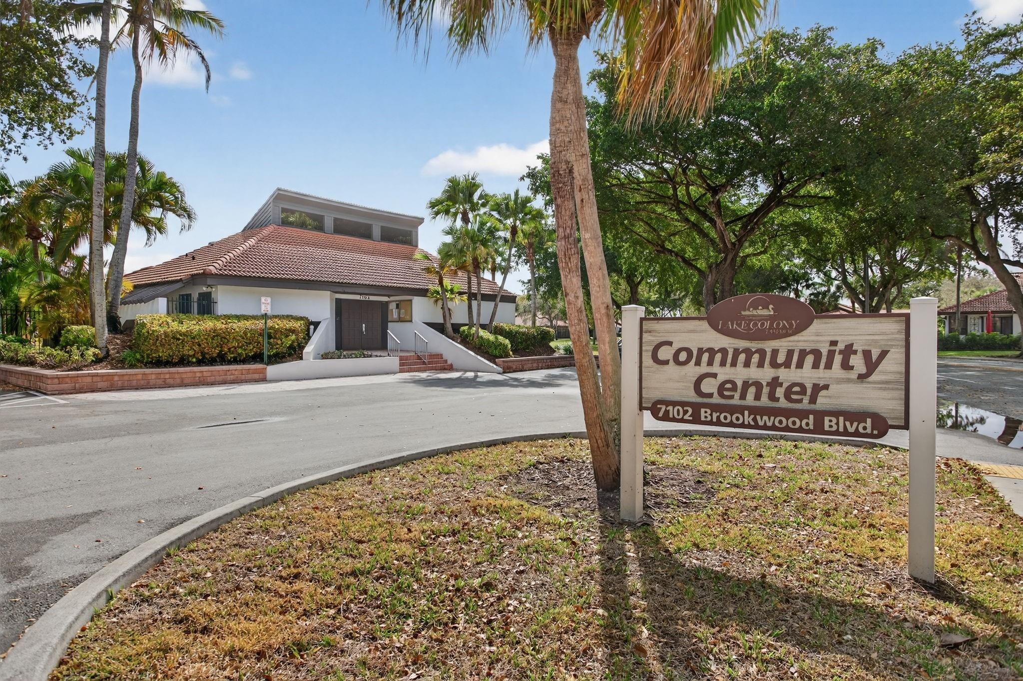 LAKE COLONY - Residential