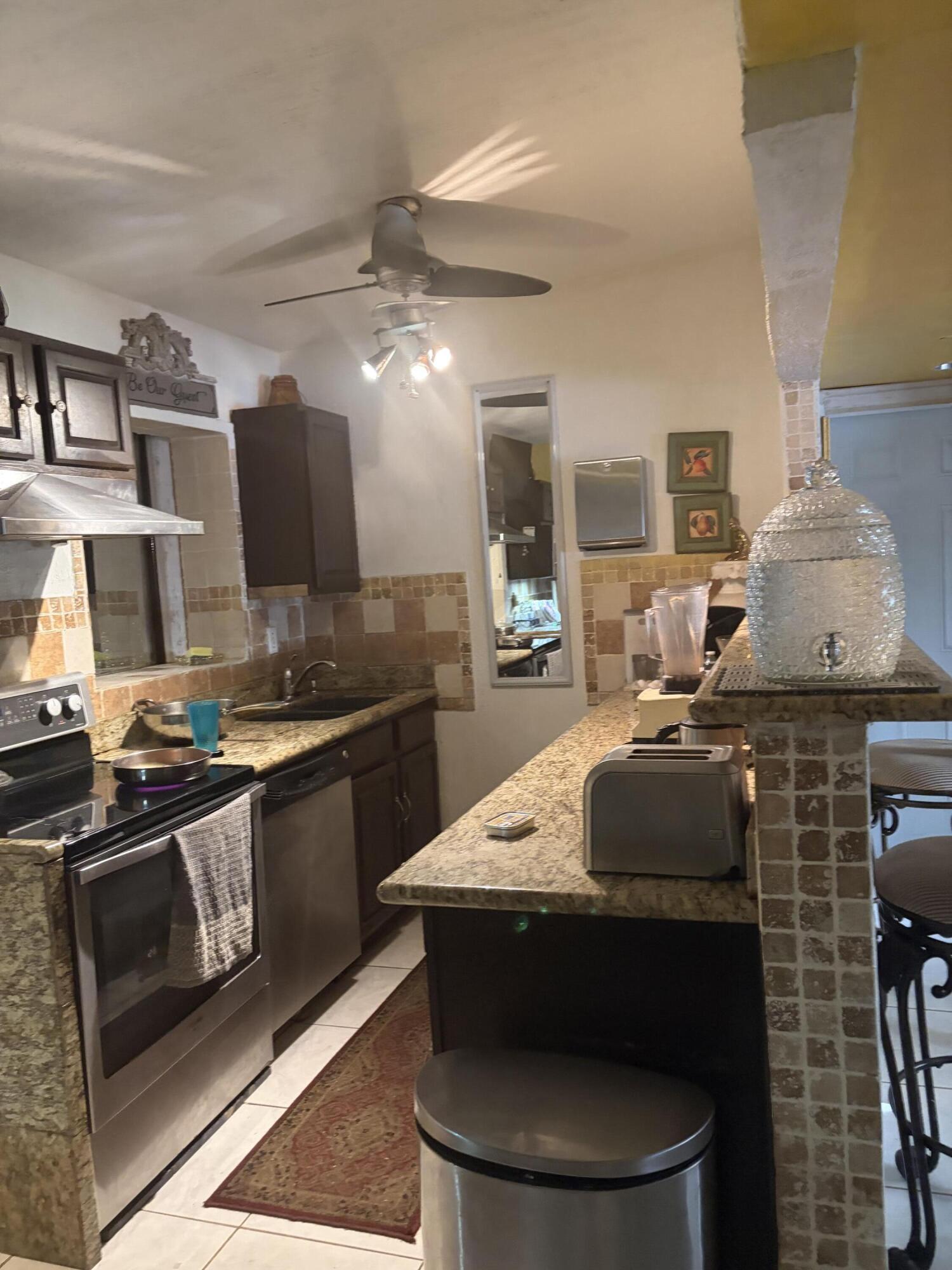 ROLLING GREEN RIDGE SEACREST - Residential