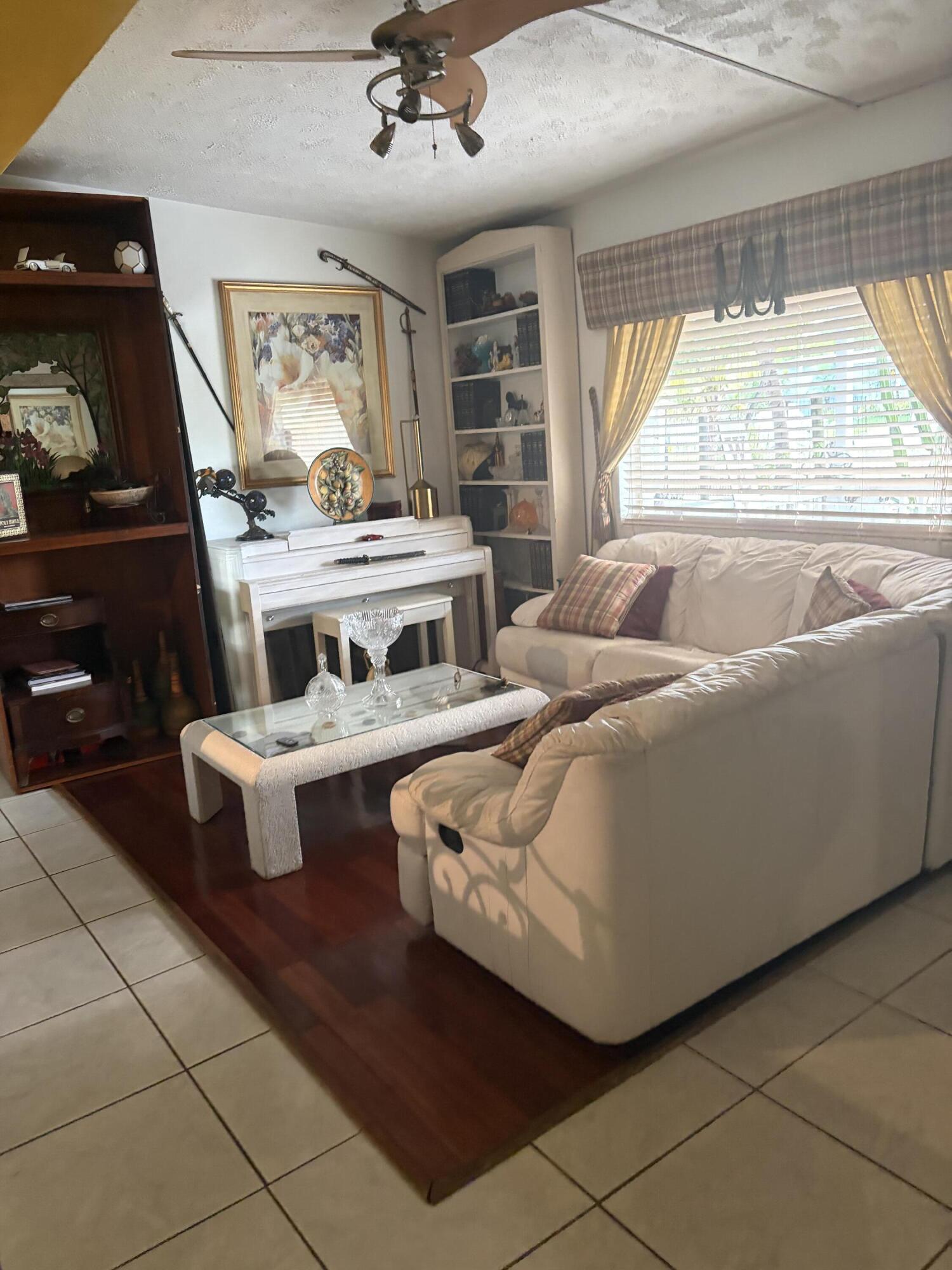 ROLLING GREEN RIDGE SEACREST - Residential