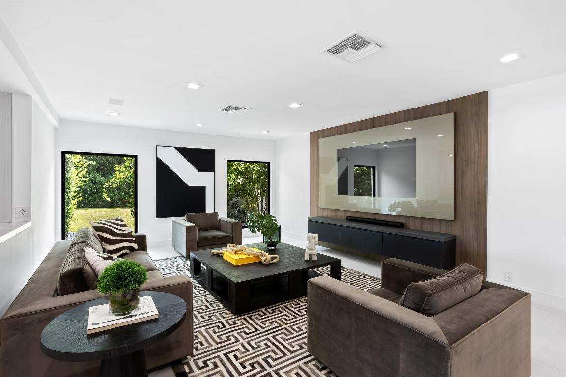 LONG LAKE ESTATES 1 AS - Residential