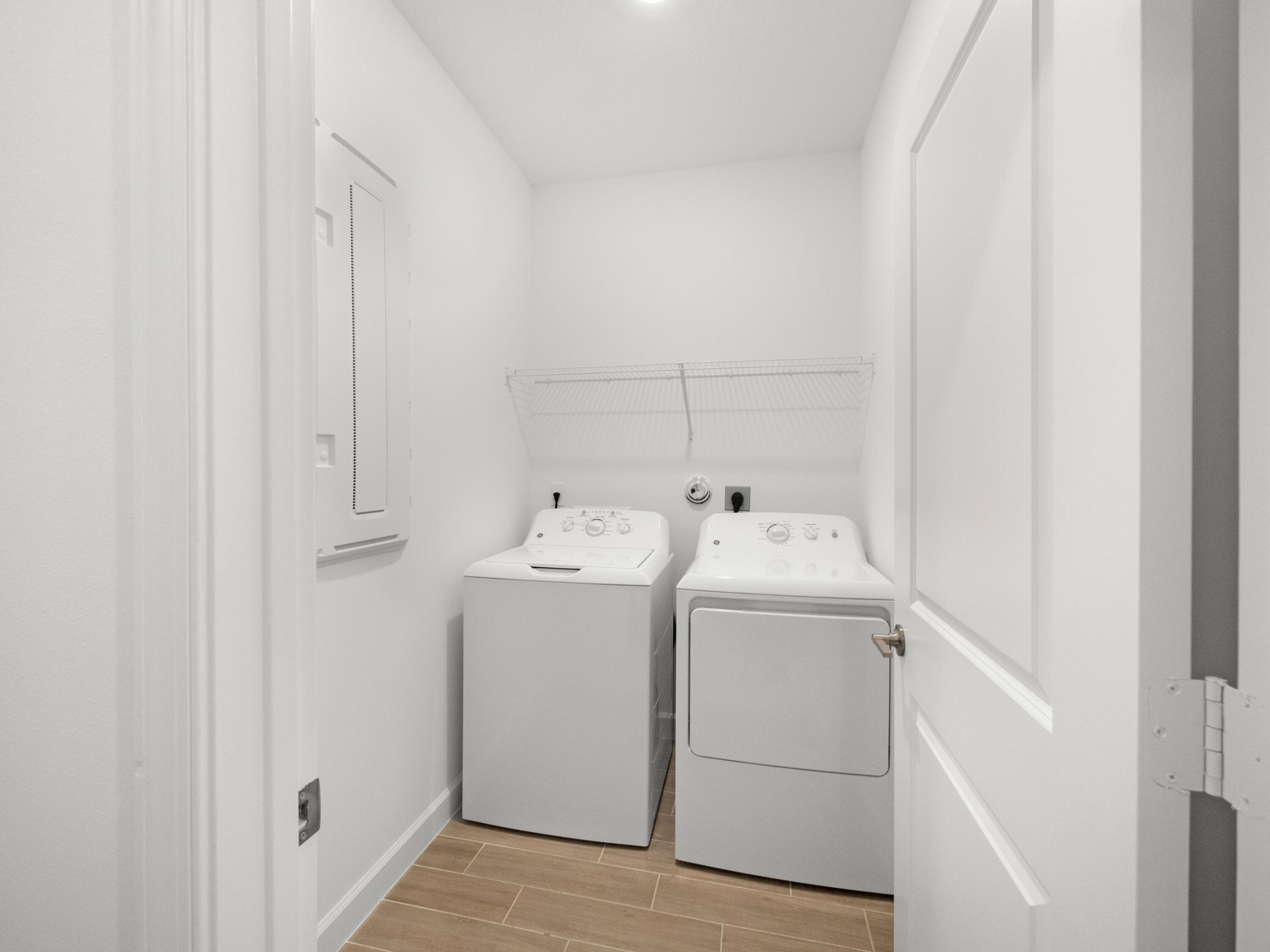 CRESTWOOD NORTH - Residential Lease