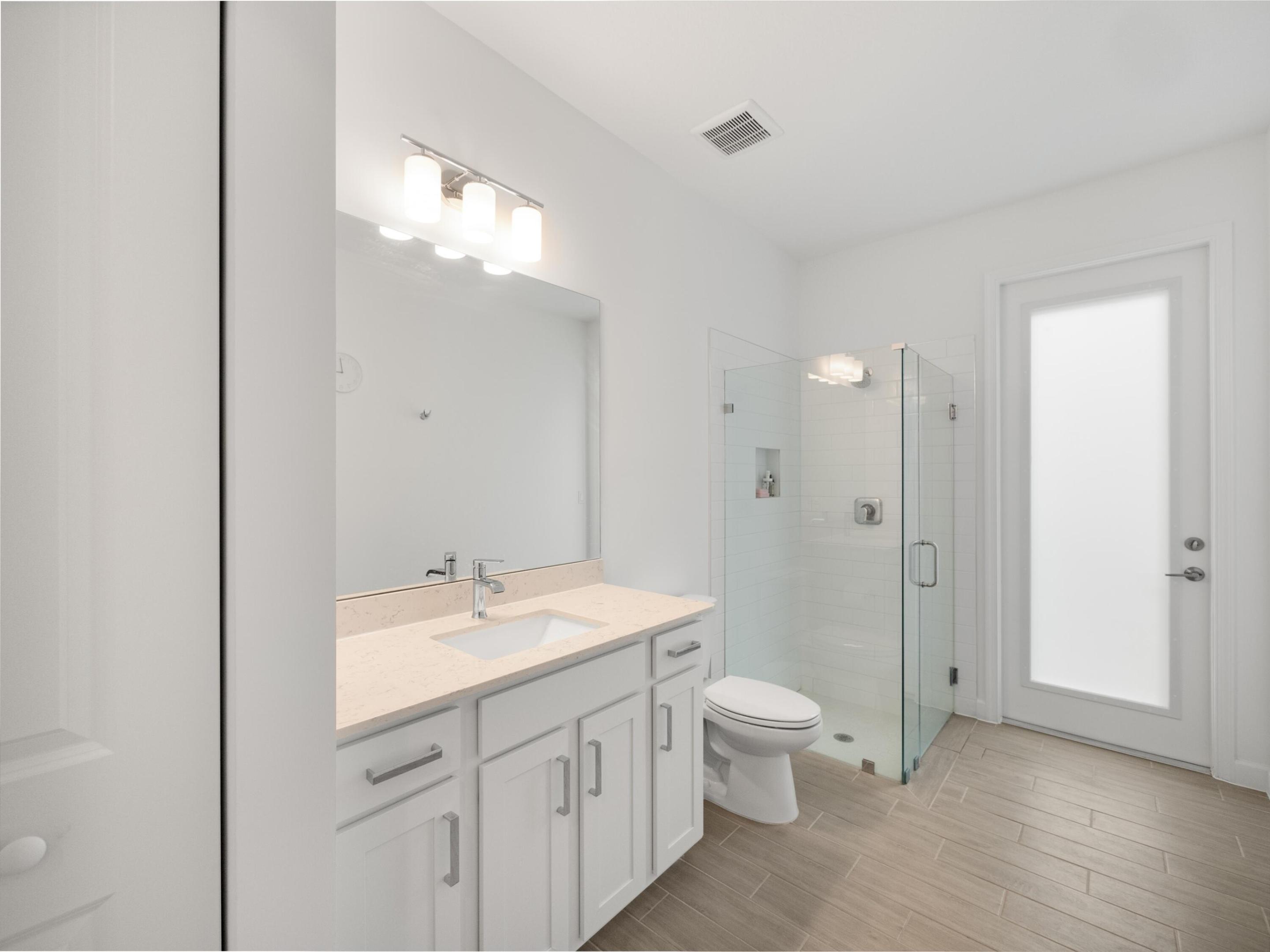 CRESTWOOD NORTH - Residential Lease