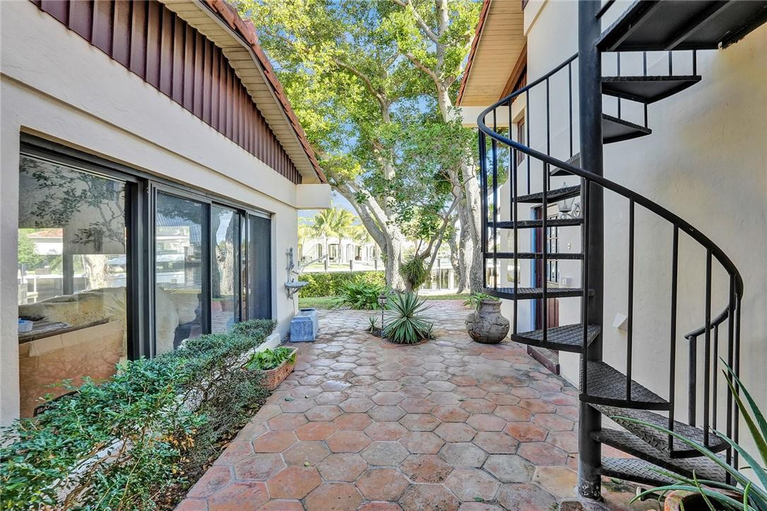 Coral Ridge Country Club - Residential