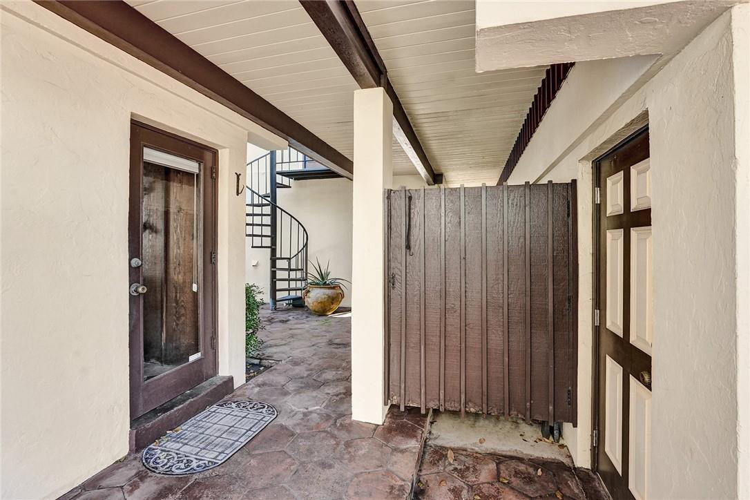 Coral Ridge Country Club - Residential