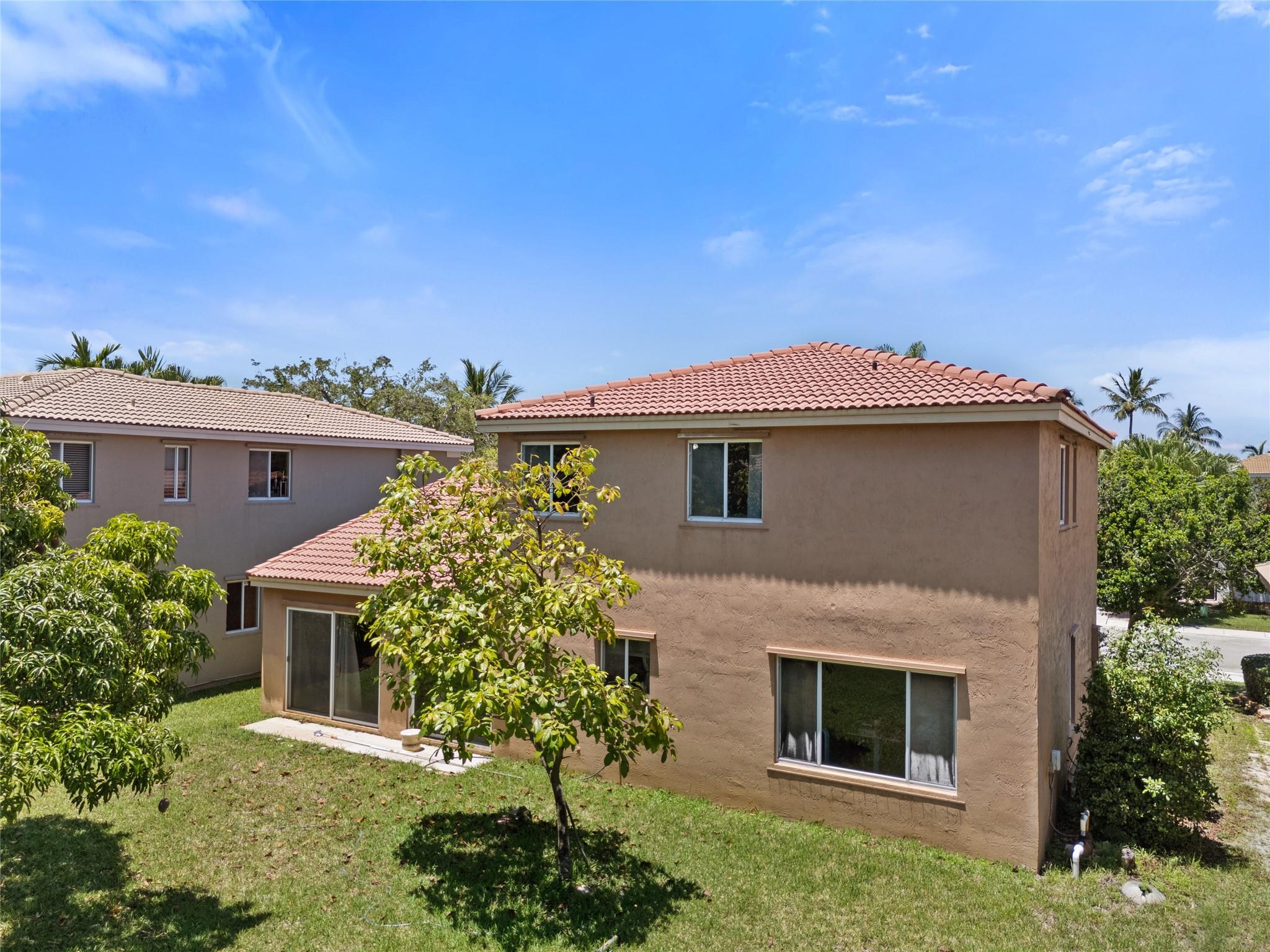 HARMONY LAKES - Residential