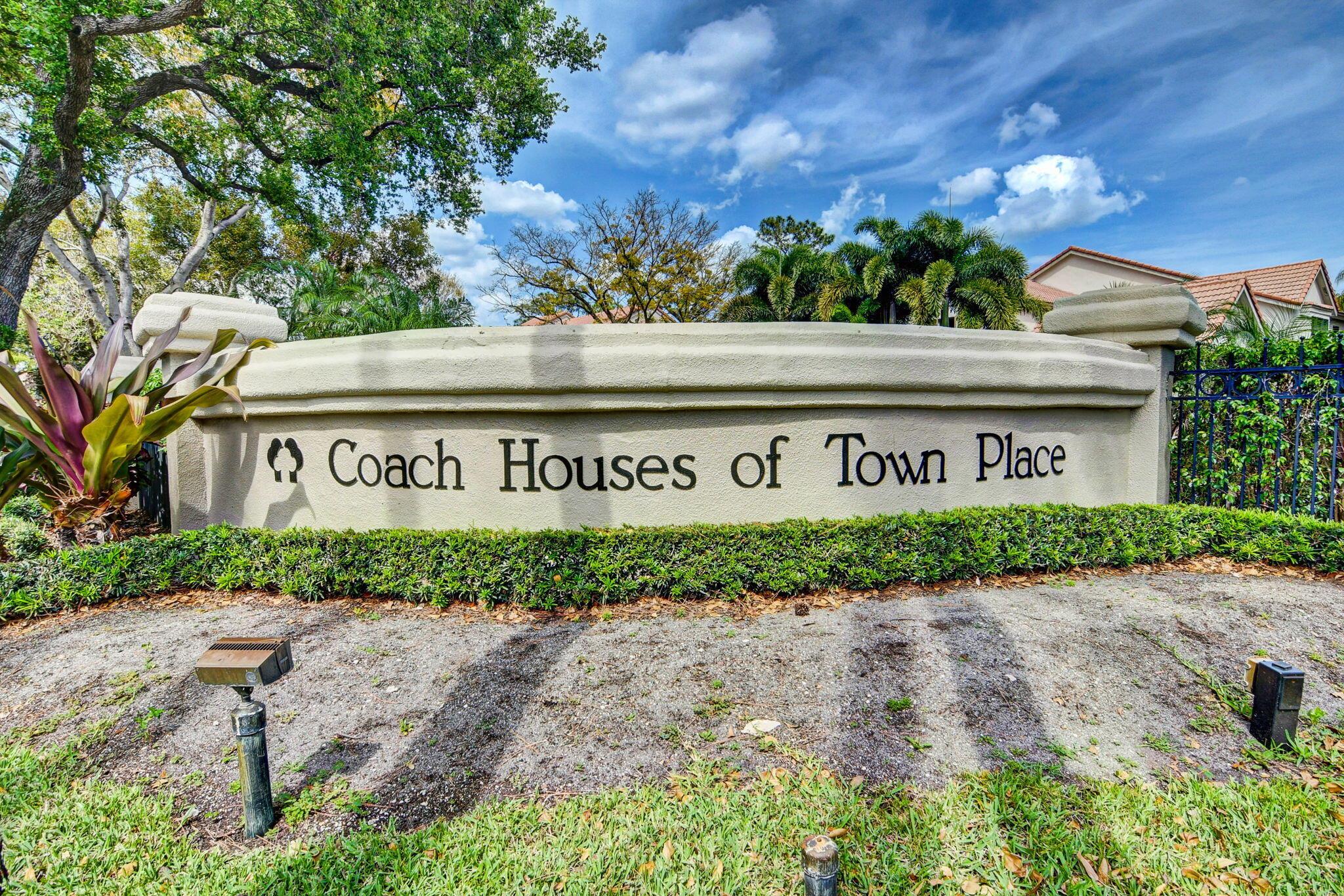 COACH HOUSES OF TOWN PLACE CONDO - Residential