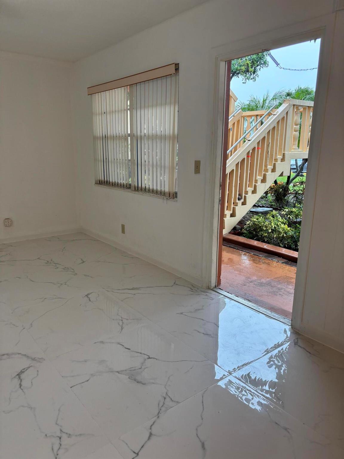 204 Salisbury I 204