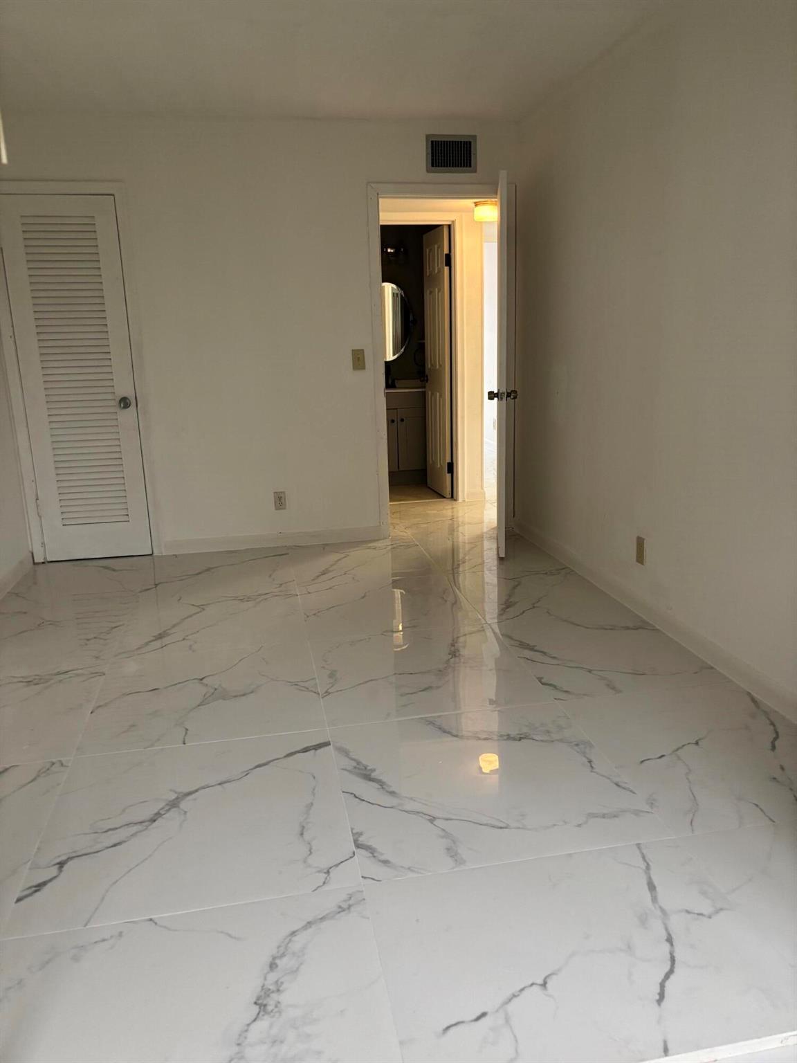 204 Salisbury I 204
