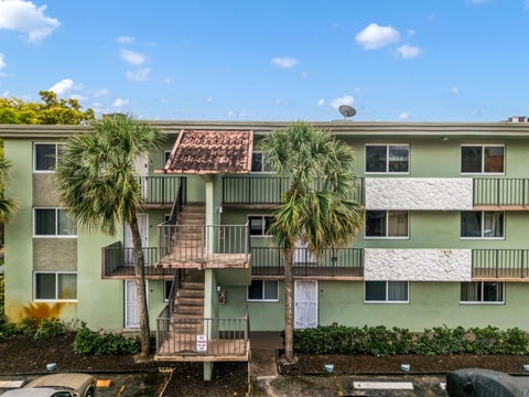 Tiny photo for 5935 Del Lago Circle #202, Sunrise, FL 33313 (MLS # B26014106)