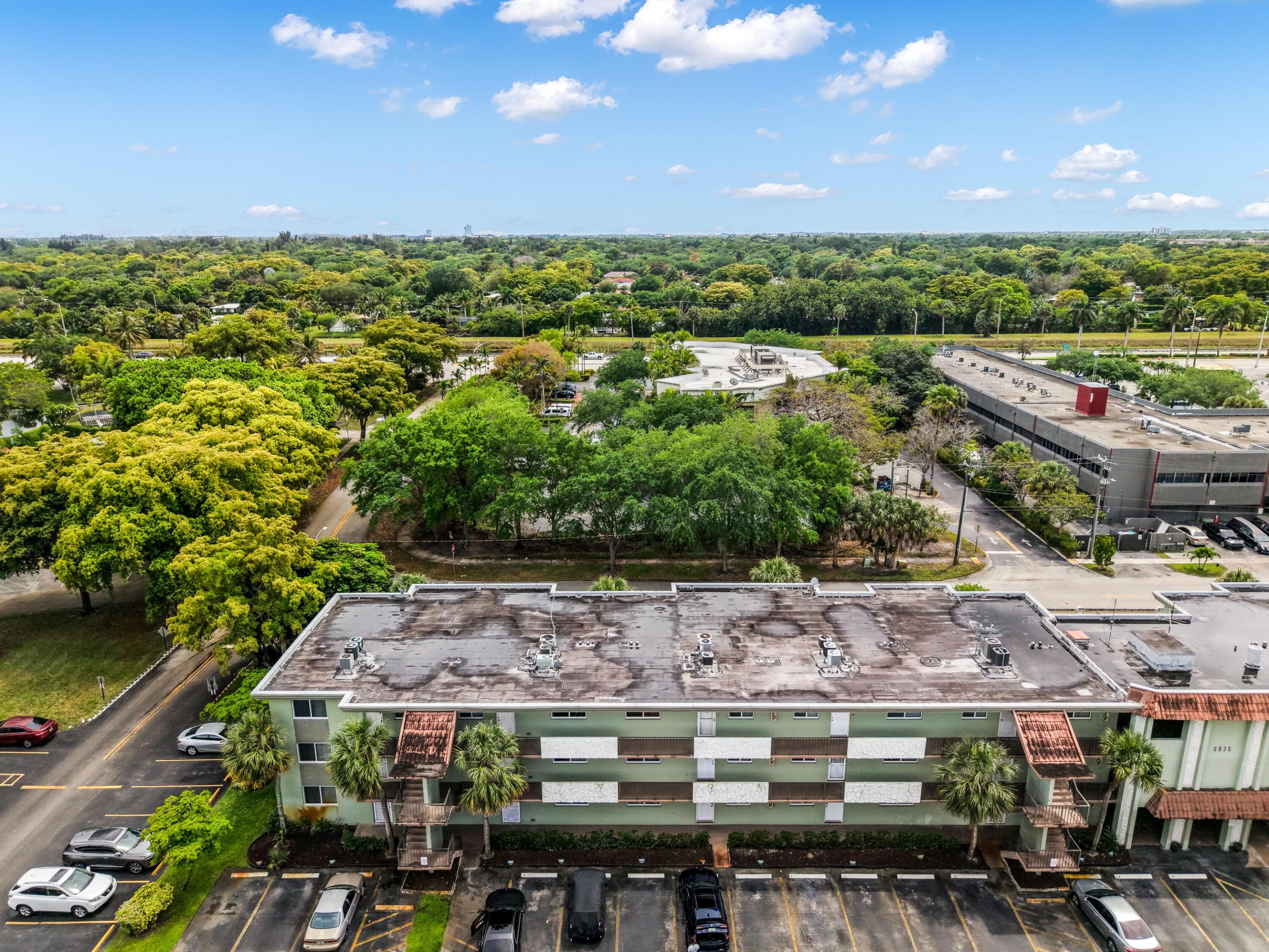 5935 Del Lago Circle 202