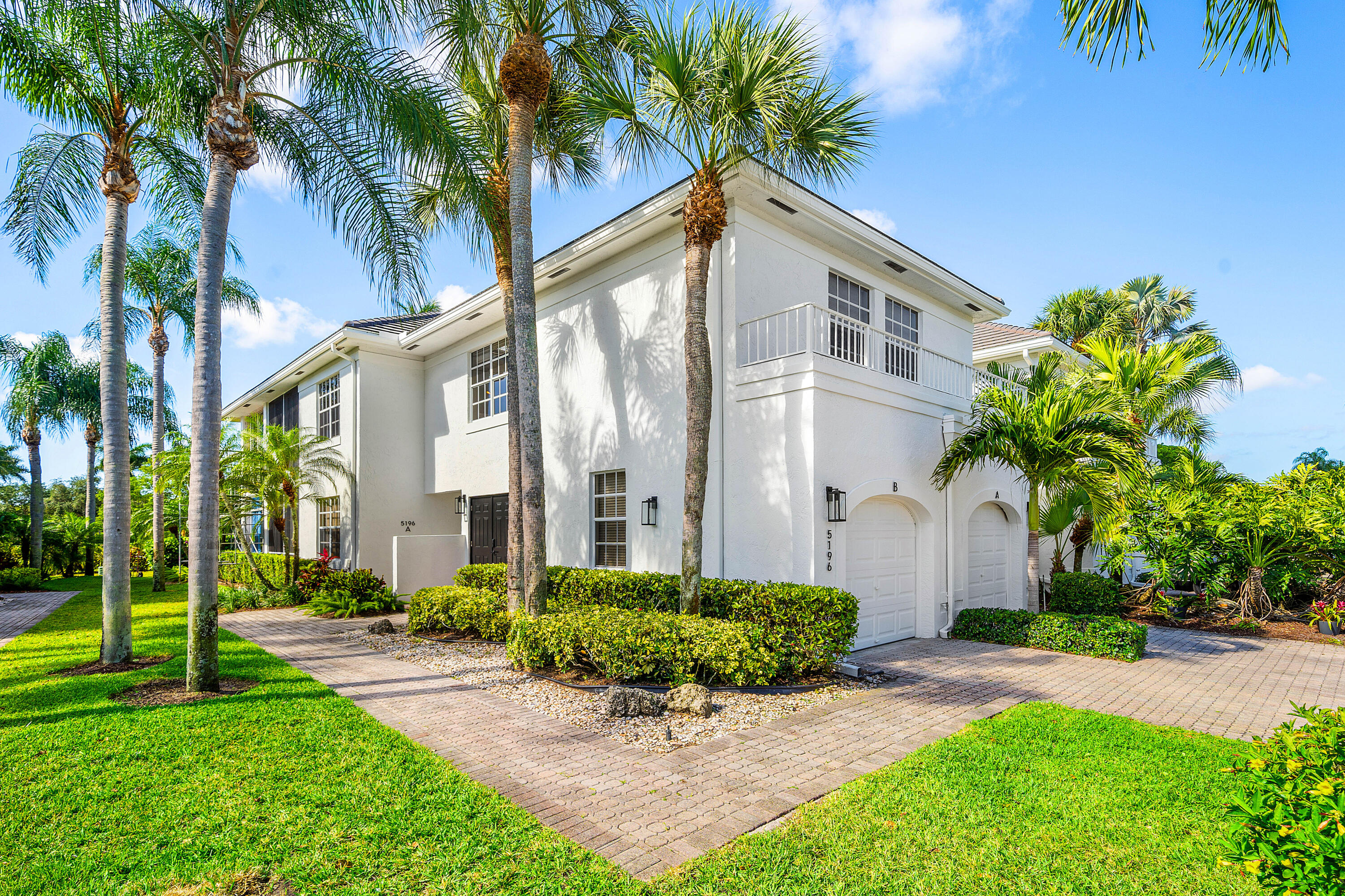 CATALINA / POLO CLUB - Residential