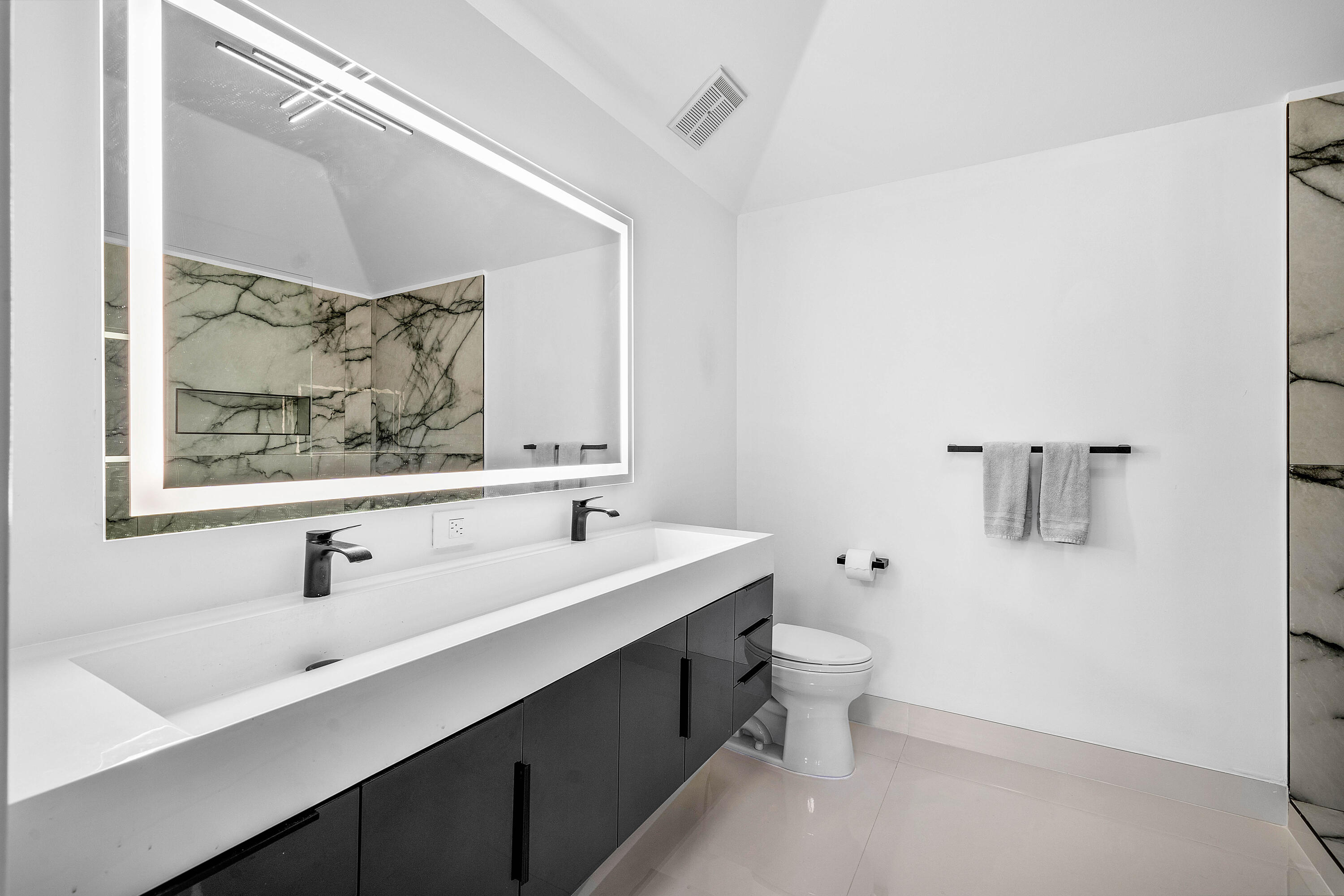 CATALINA / POLO CLUB - Residential