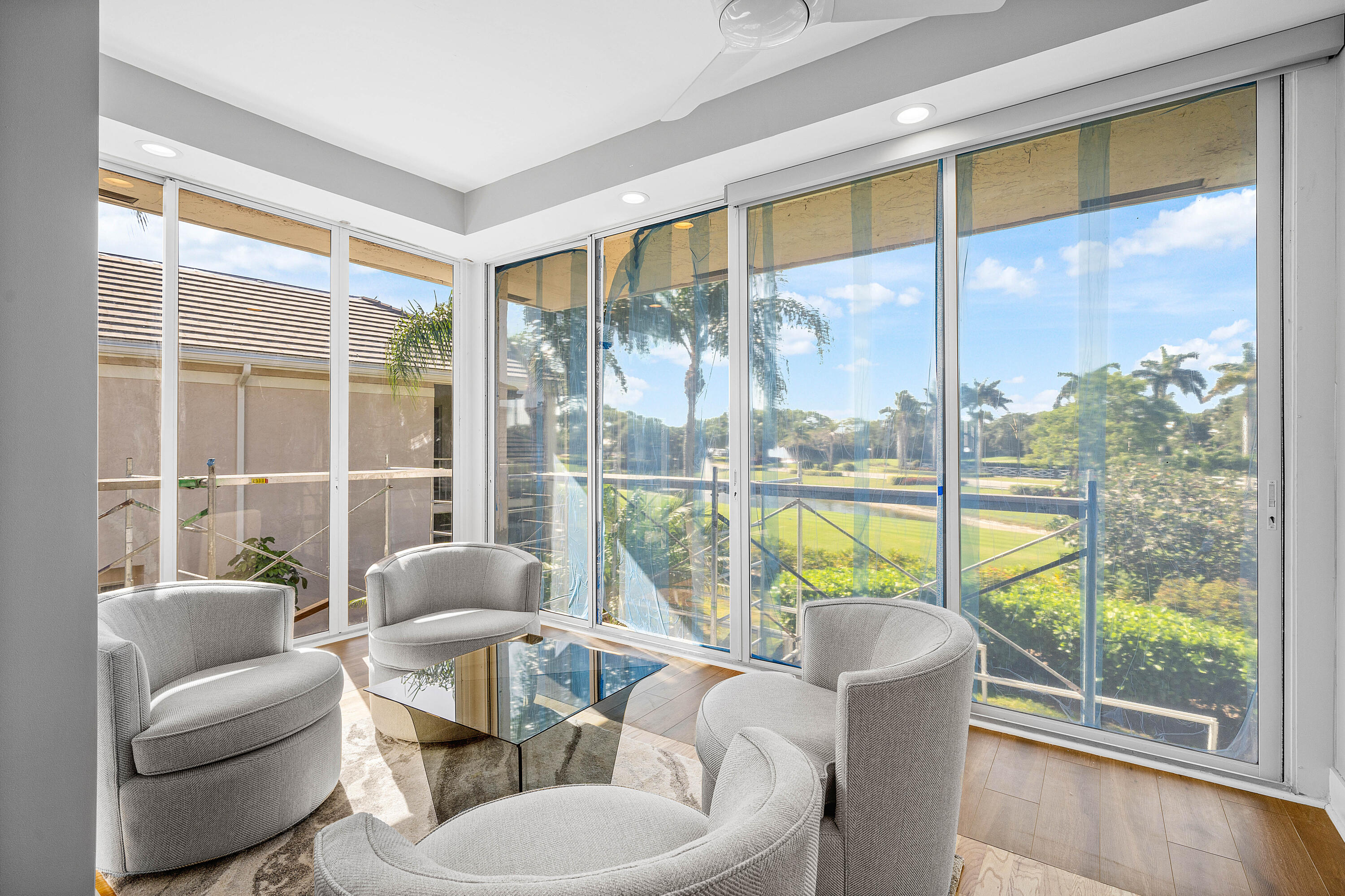 CATALINA / POLO CLUB - Residential
