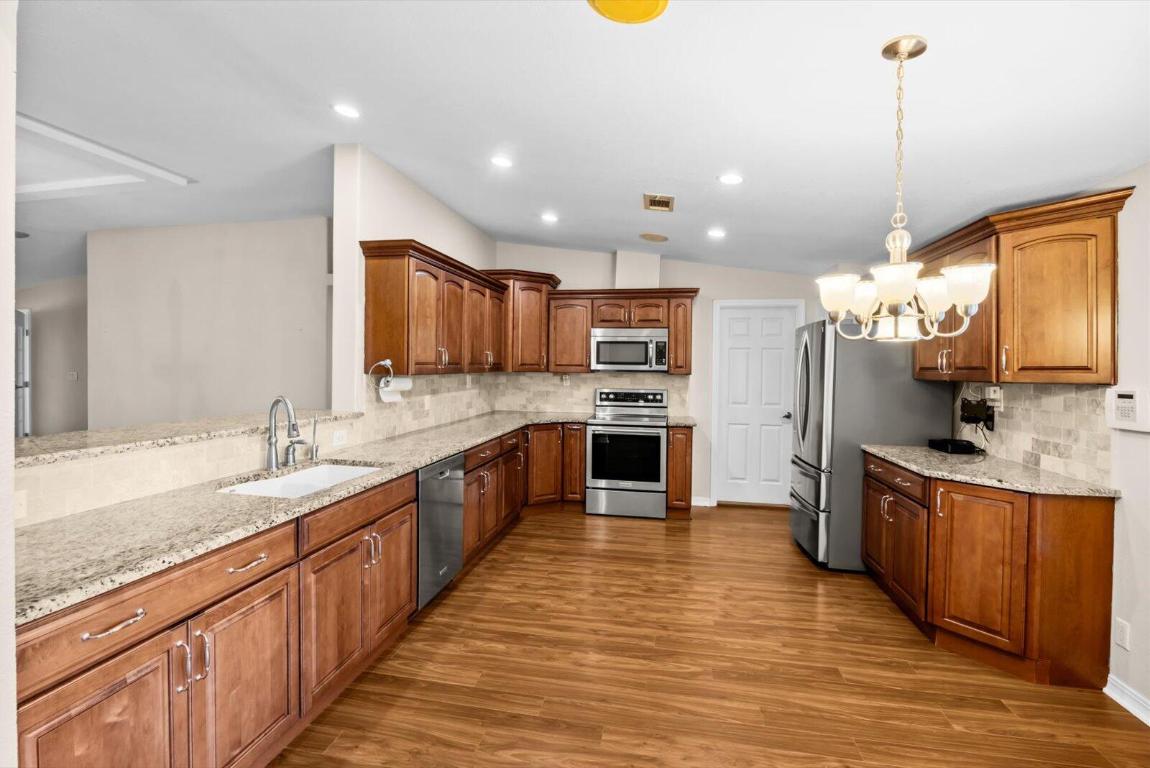 EAGLE RETREAT AT SAVANNA CLUB - Residential