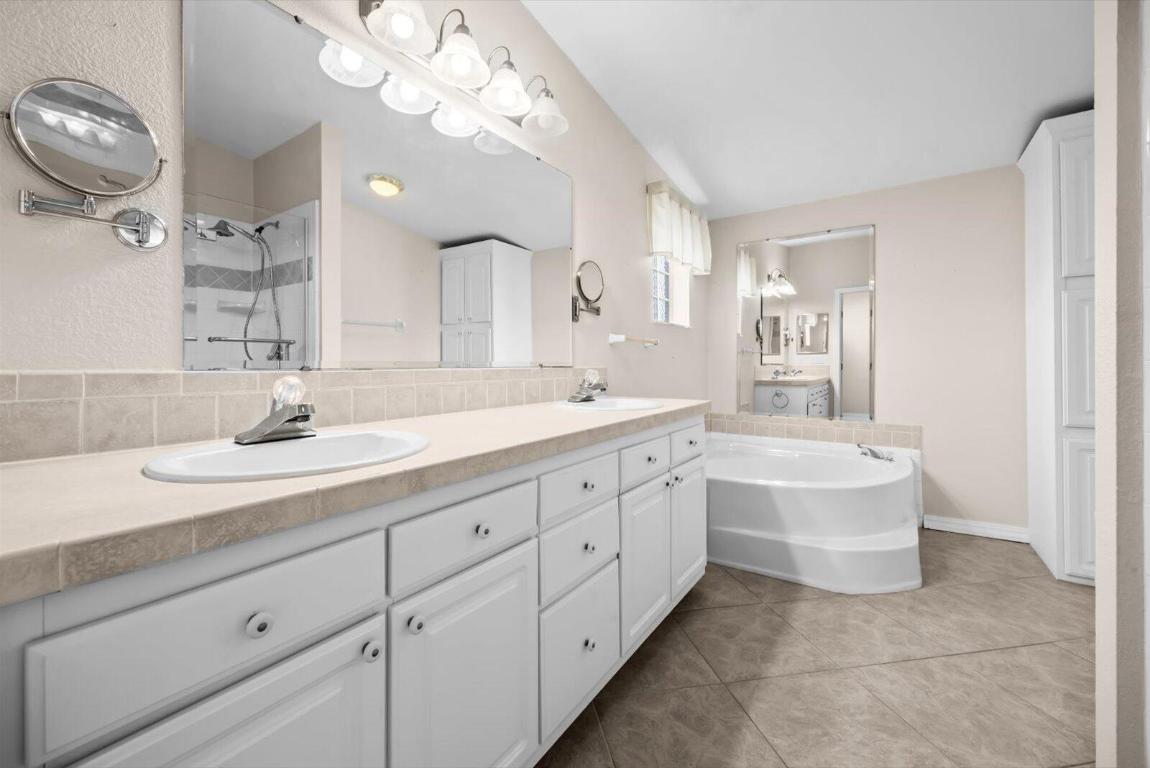 EAGLE RETREAT AT SAVANNA CLUB - Residential