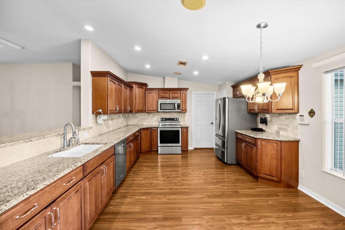 EAGLE RETREAT AT SAVANNA CLUB - Residential