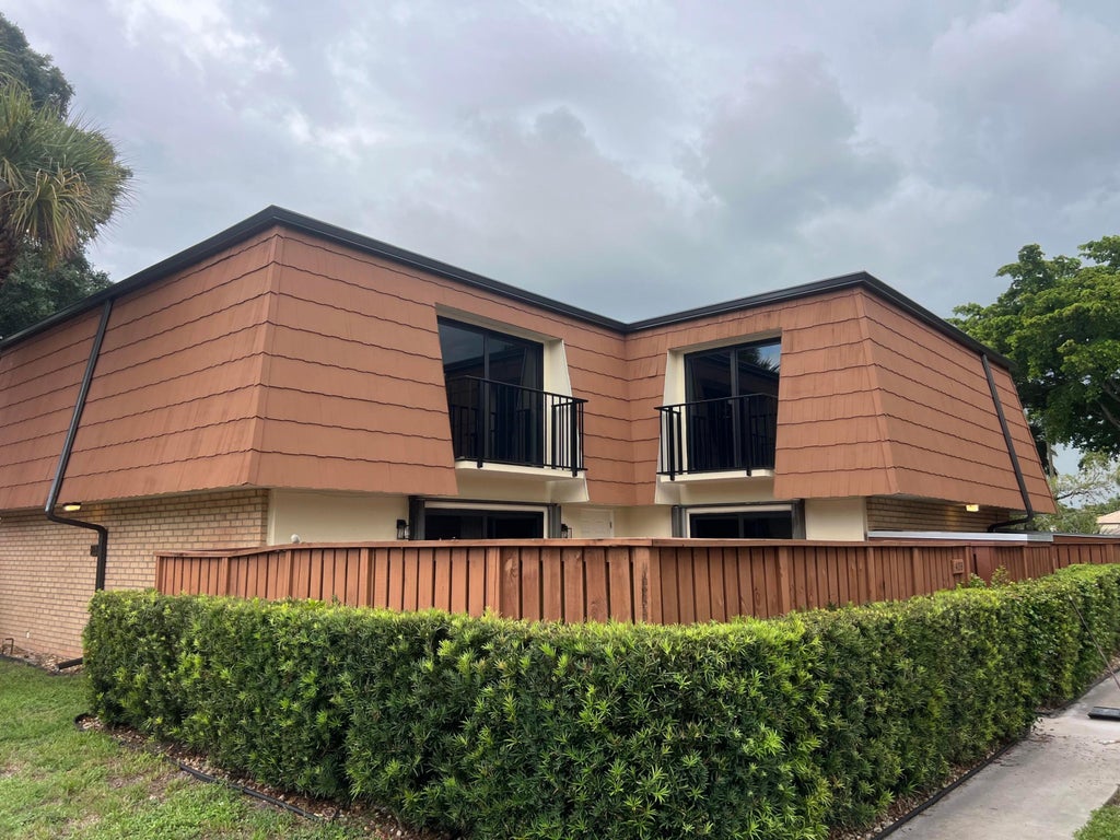 Photo of 406 BUTTONWOOD Lane, Boynton Beach, FL 33436 (MLS # B26073933)